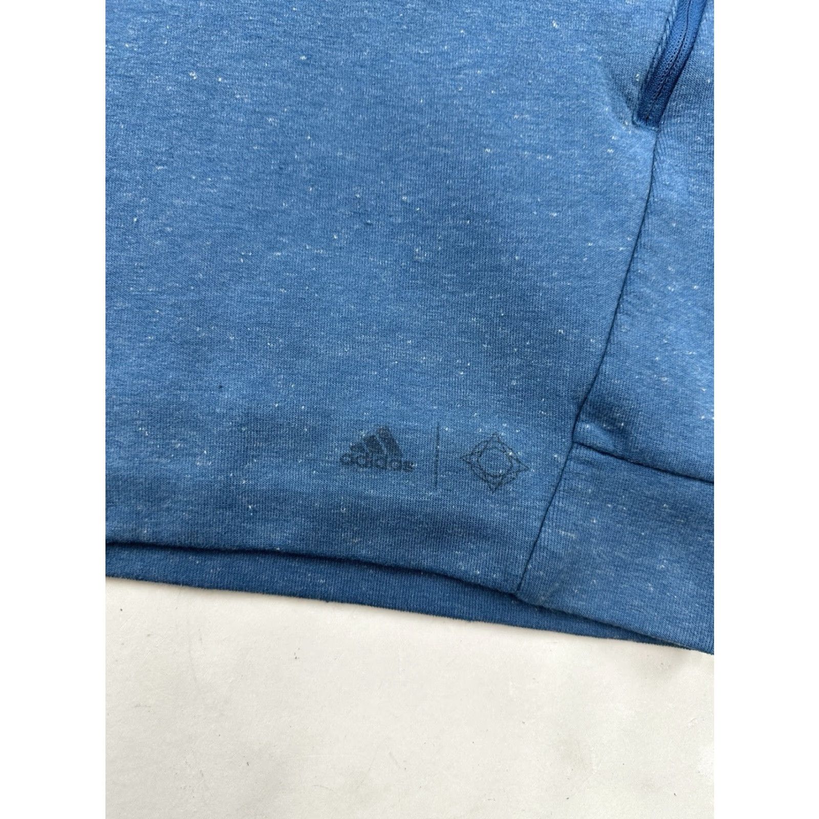 Adidas VINTAGE? No—actually not vintage. Adidas Hoodie Seeatshirt Womens Large Blue Wanderlust Full Zip Ladies Size L / US 10 / IT 46 - 2 Thumbnail