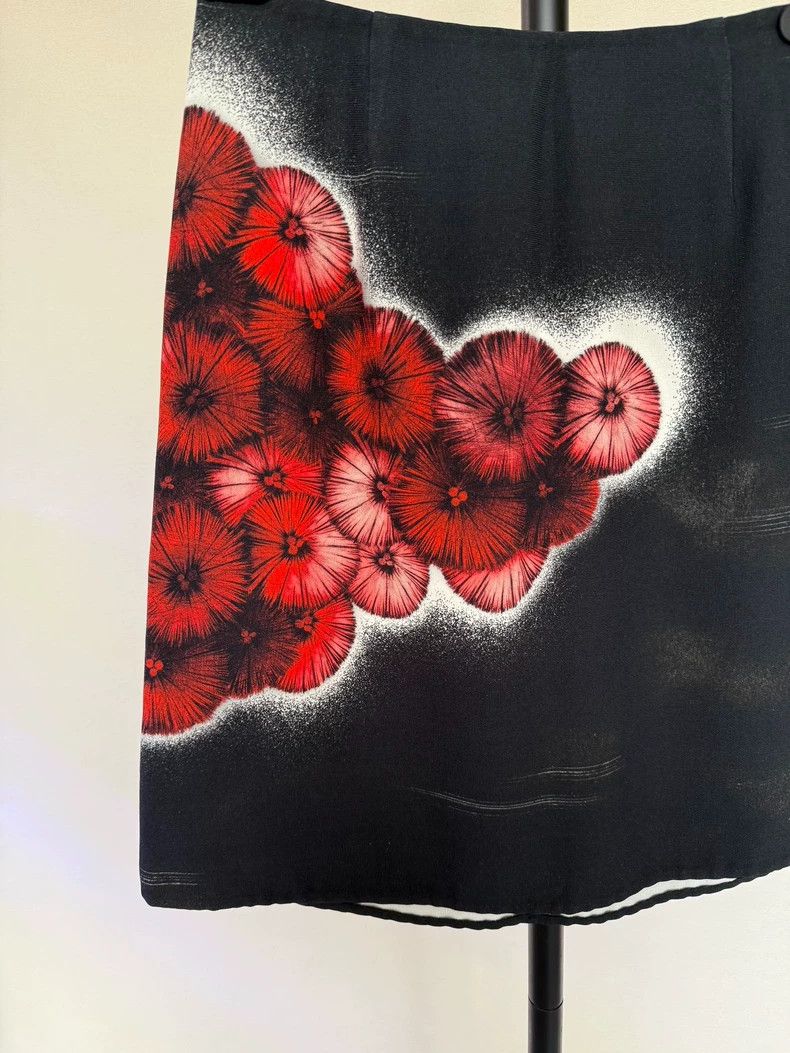 Prada Prada Dongying printed skirt 2502-Nextarrow Size 37" - 2 Thumbnail