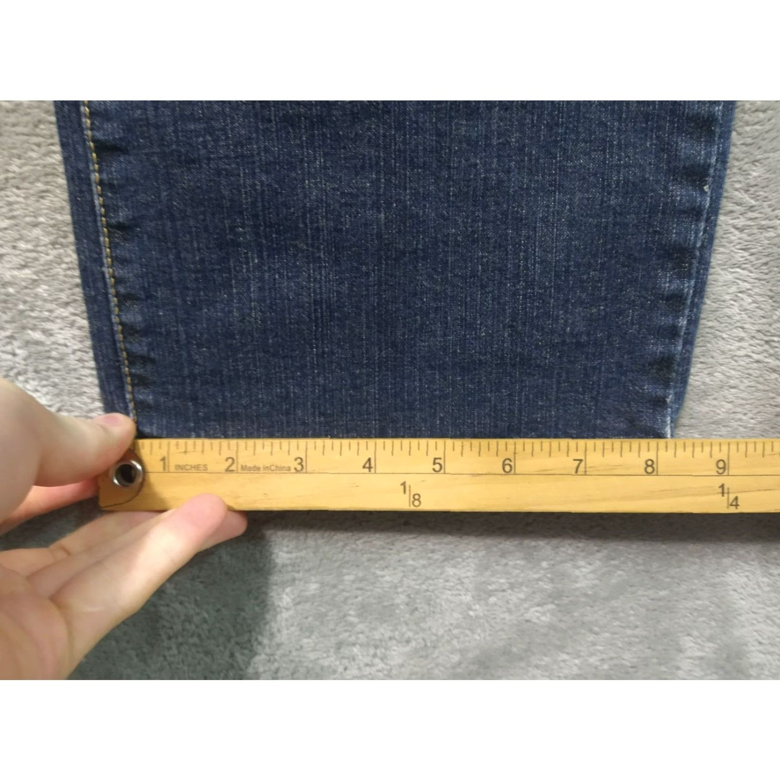 Levi's Levis Jeans Womens 8 Blue Denim Relaxed Boot Cut Dark Wash Western Y2K Size 30" / US 8 / IT 44 - 6 Thumbnail