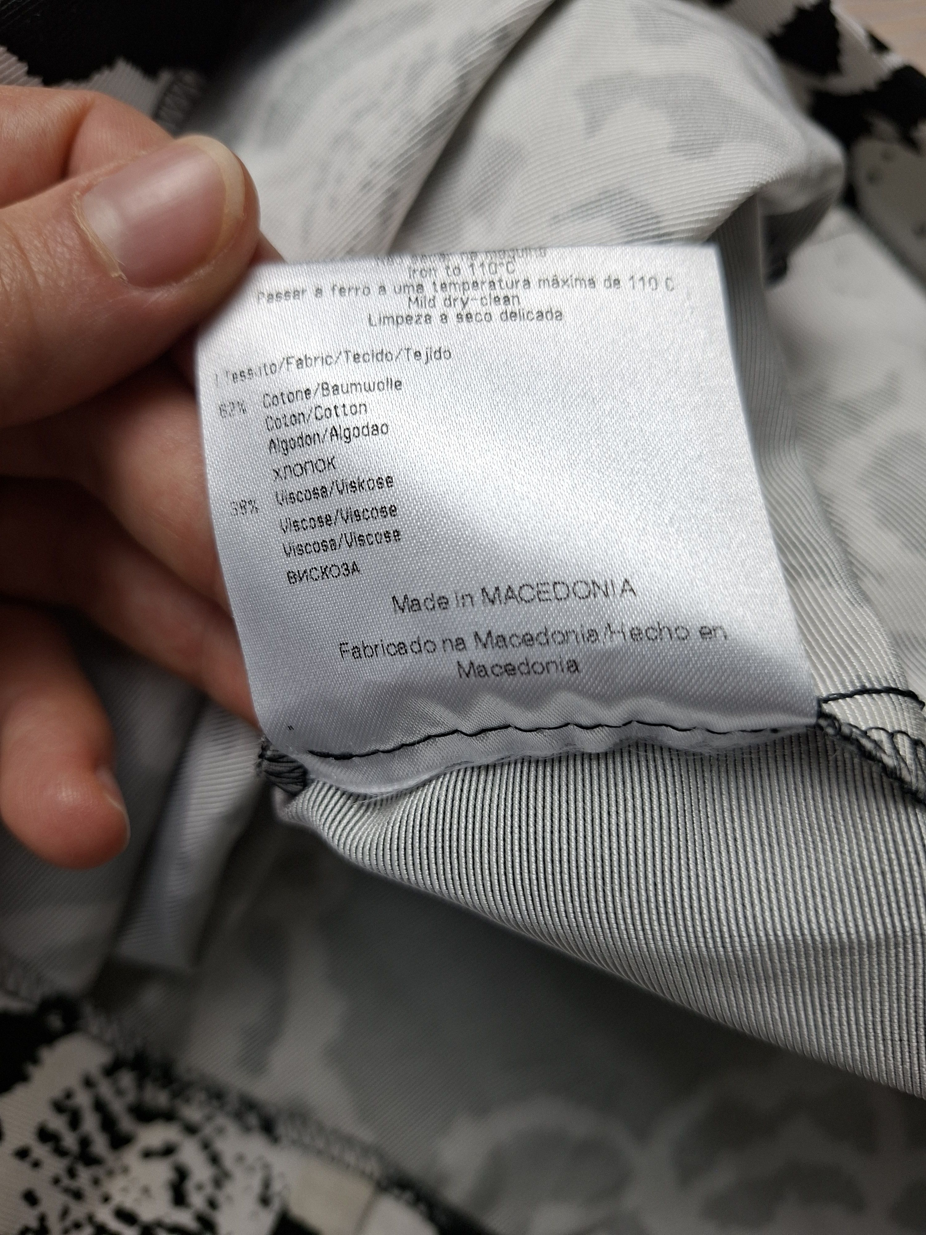 Versace Jeans Couture Vintage VJC Versace Floral Mini Dress Black White Size S / US 4 / IT 40 - 12 Thumbnail
