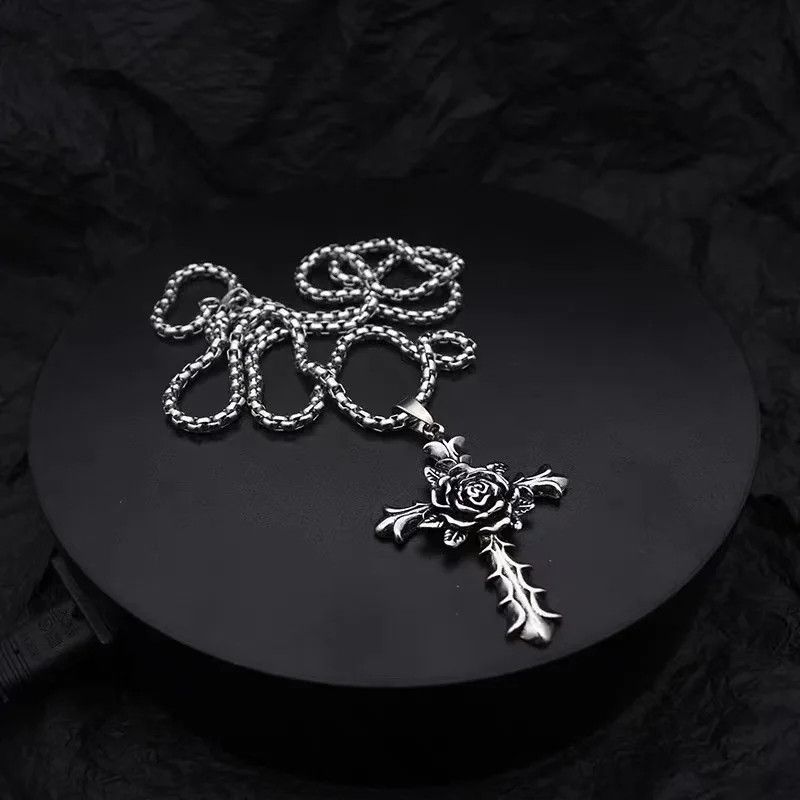 Jewelry Rose Cross Pendant Necklace Size ONE SIZE - 5 Thumbnail