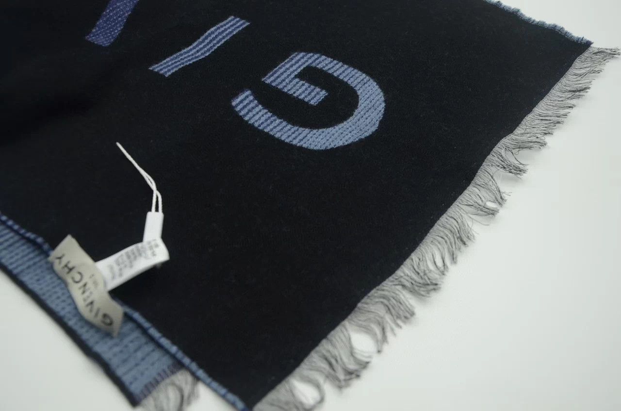 Givenchy Givenchy Double Sided Black White Gradient Wool Silk Scarf Size ONE SIZE - 3 Thumbnail