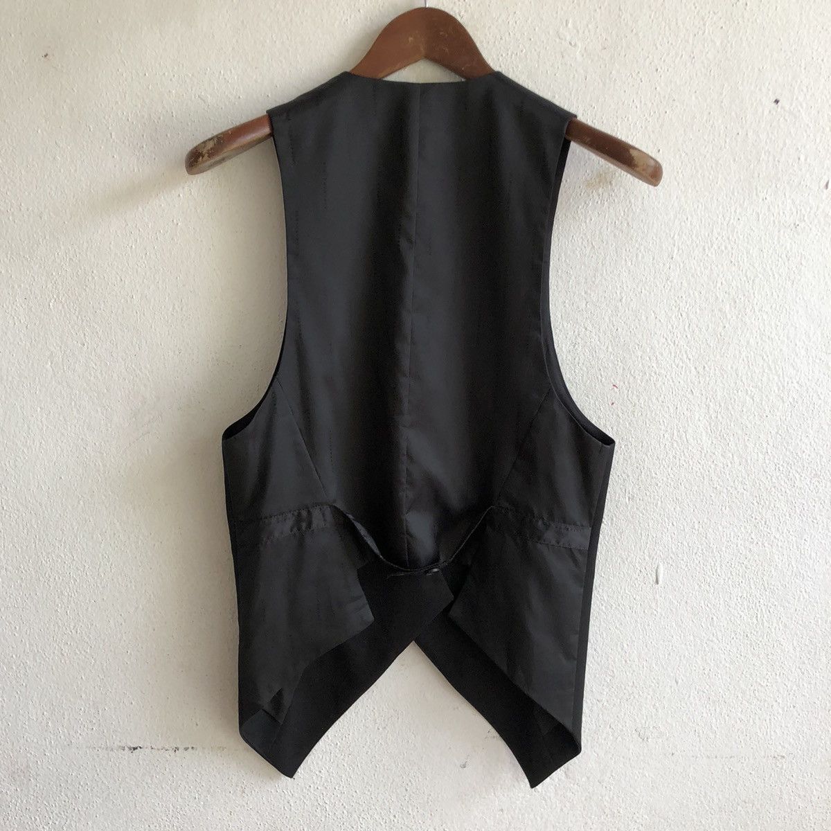 BLACKBARRET by neil barret vests
