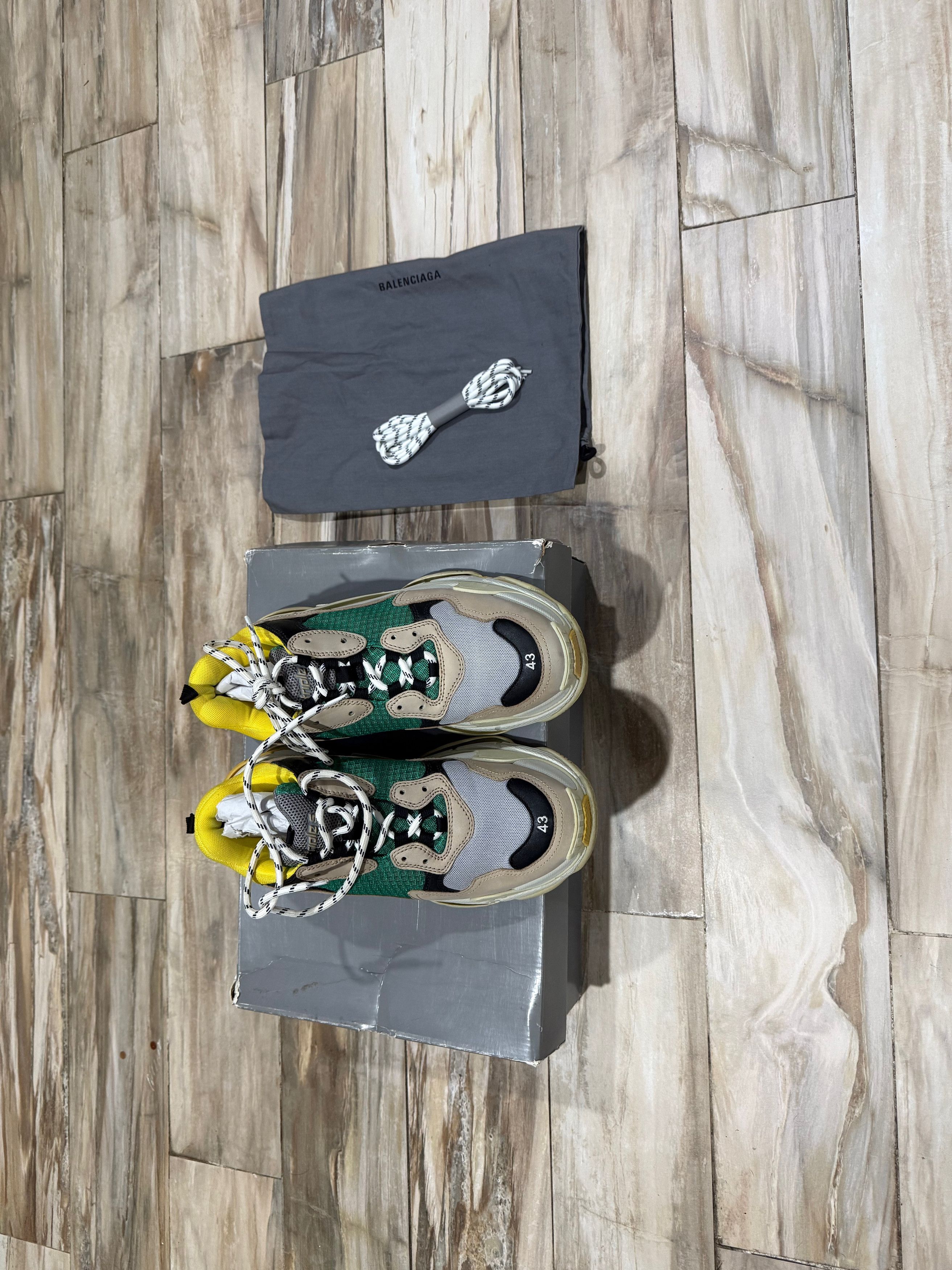 Balenciaga Balenciaga Triple S Beige/Green colorway Size US 10 / EU 43 - 3 Thumbnail
