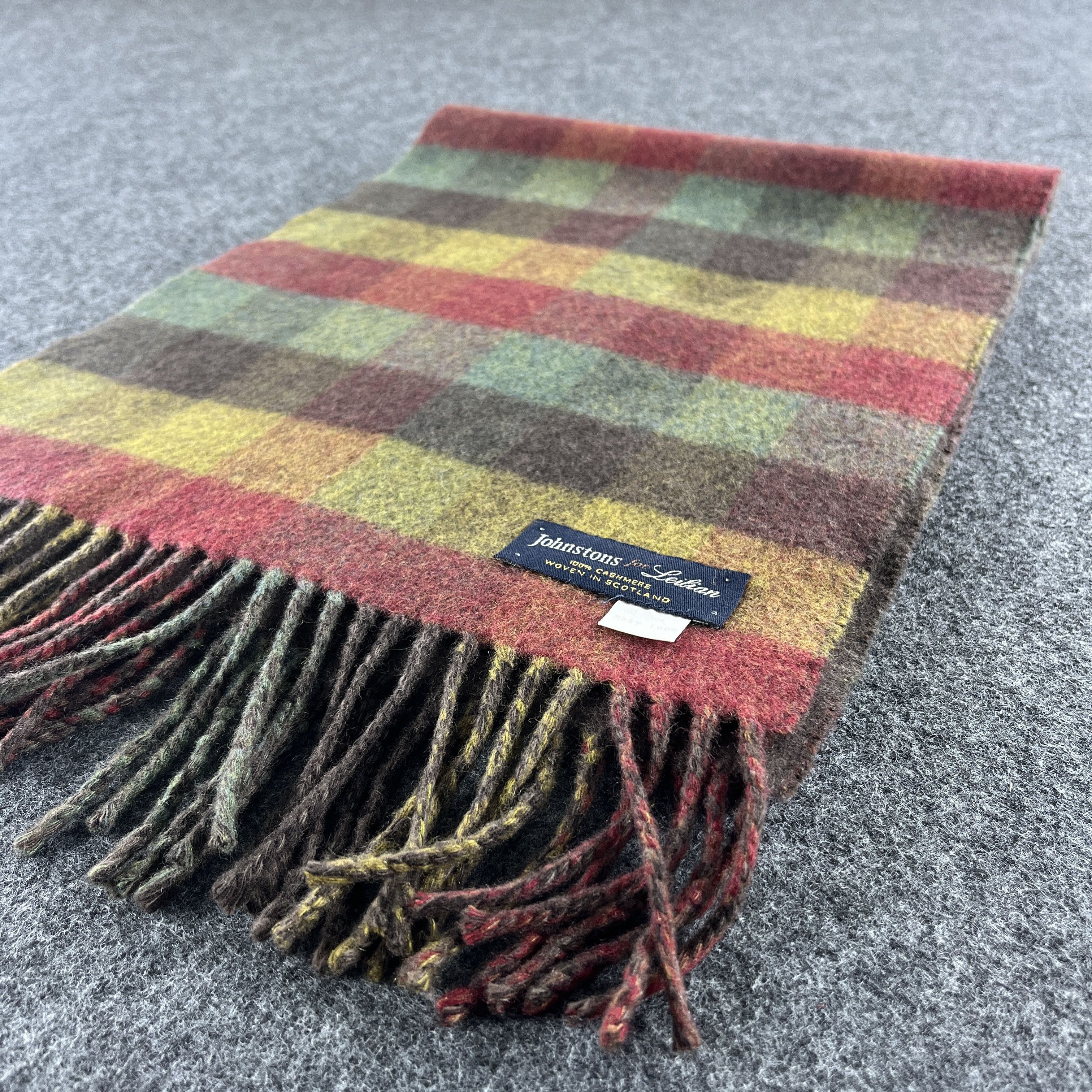 Johnstons Of Elgin Johnstons for Leilian Scarf / Muffler / Neckwear T1151 Size ONE SIZE - 11 Thumbnail