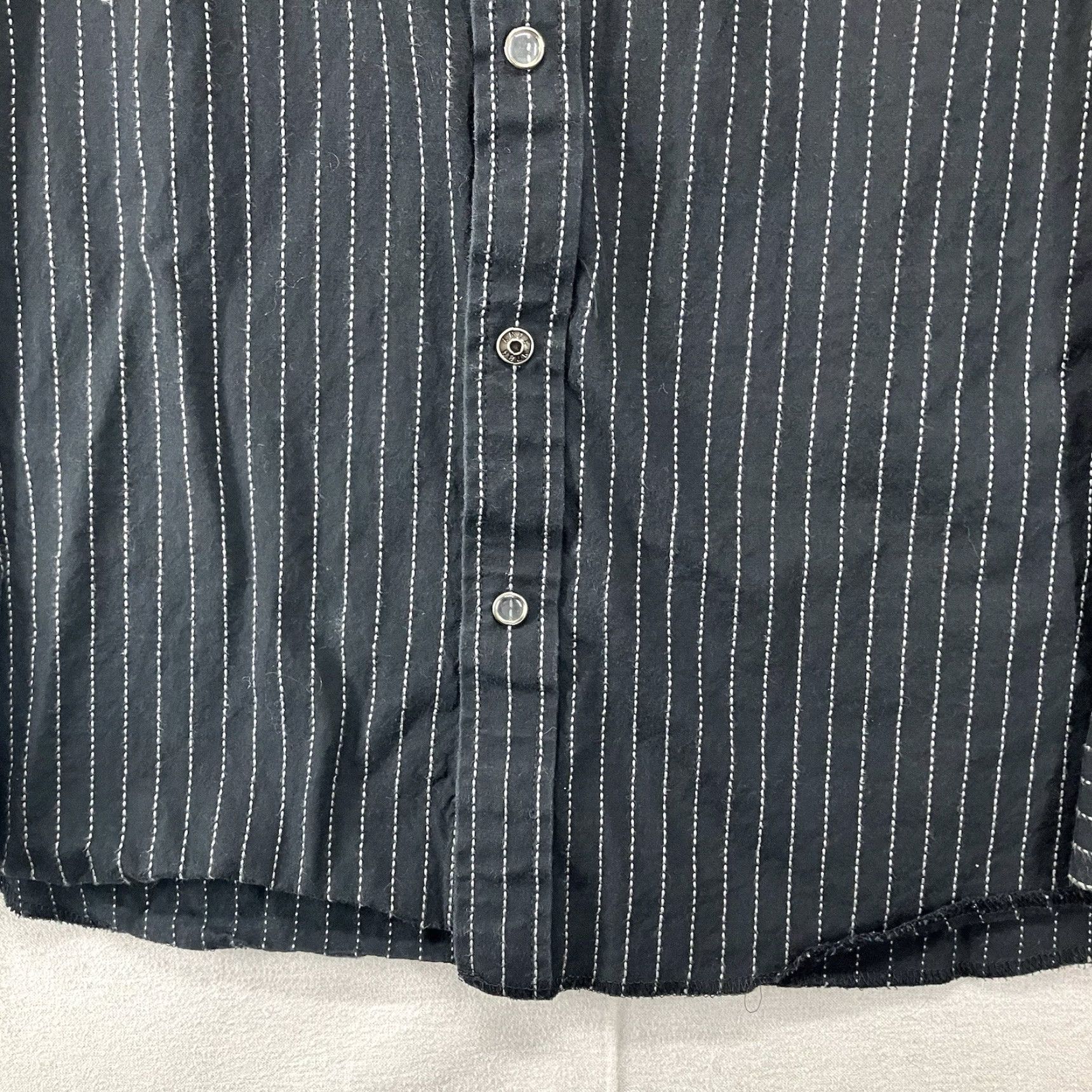Vintage VINTAGE Mens Pearl Snap Western Shirt Large Tony Hawk y2k Style Black White Stitching Size US L / EU 52-54 / 3 - 7 Thumbnail
