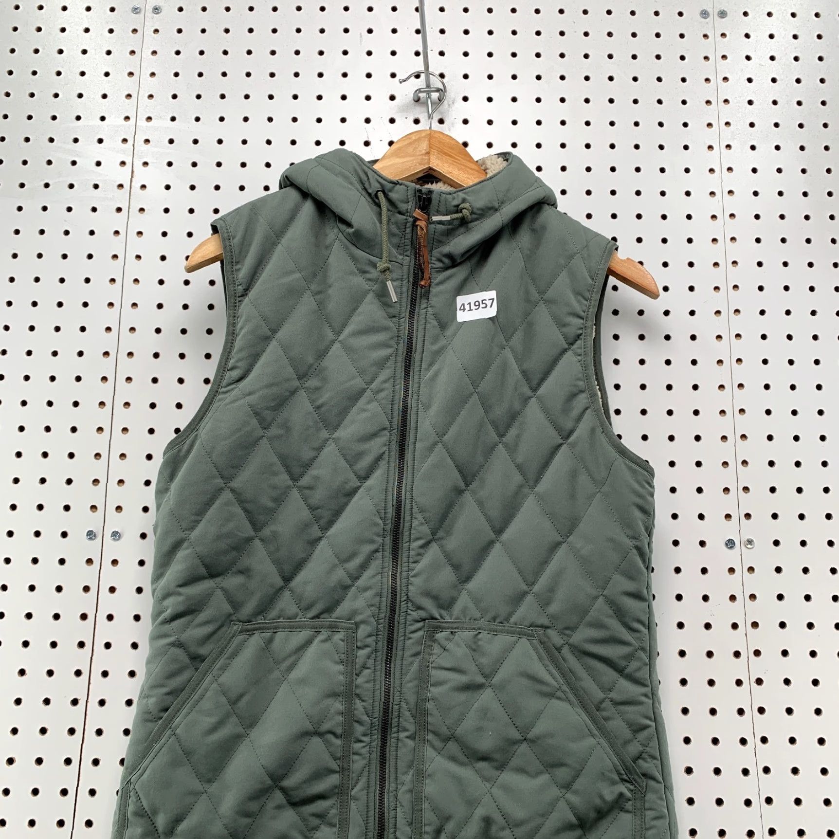 Eddie Bauer VINTAGE Eddie Bauer Quilted Vest Womens Small Hooded Sherpa Lined Sleeveless 19x26 Size S / US 4 / IT 40 - 4 Thumbnail