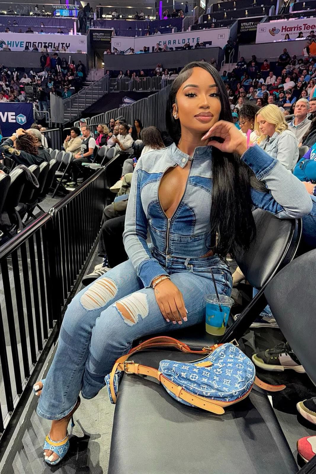 Fashion Nova Fashion nova Coronado Two Tone Denim Moto Jacket Size S / US 4 / IT 40 - 1 Thumbnail