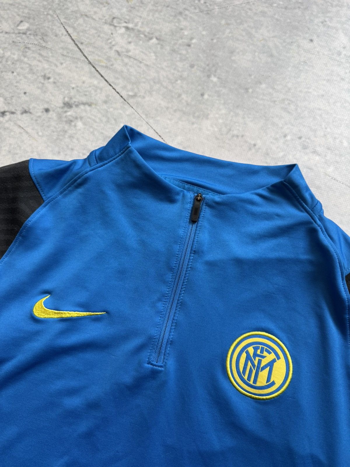 Nike Nike Inter training longsleeve Milan Size US M / EU 48-50 / 2 - 4 Thumbnail