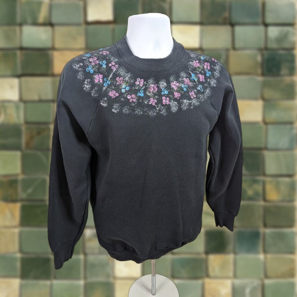 Vintage VINTAGE 90s Floral Black Raglan Sweatshirt Grannycore Vtg USA Made Unisex Large Shirt Size US L / EU 52-54 / 3 - 1 Thumbnail