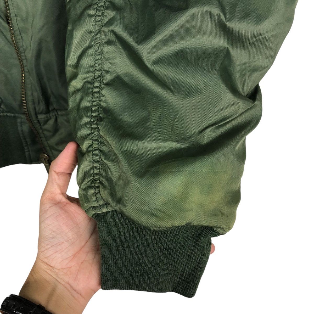 Japanese Brand Vintage RiotRiot Bomber Jacket Military Design Issey Miyake Size US L / EU 52-54 / 3 - 16 Thumbnail