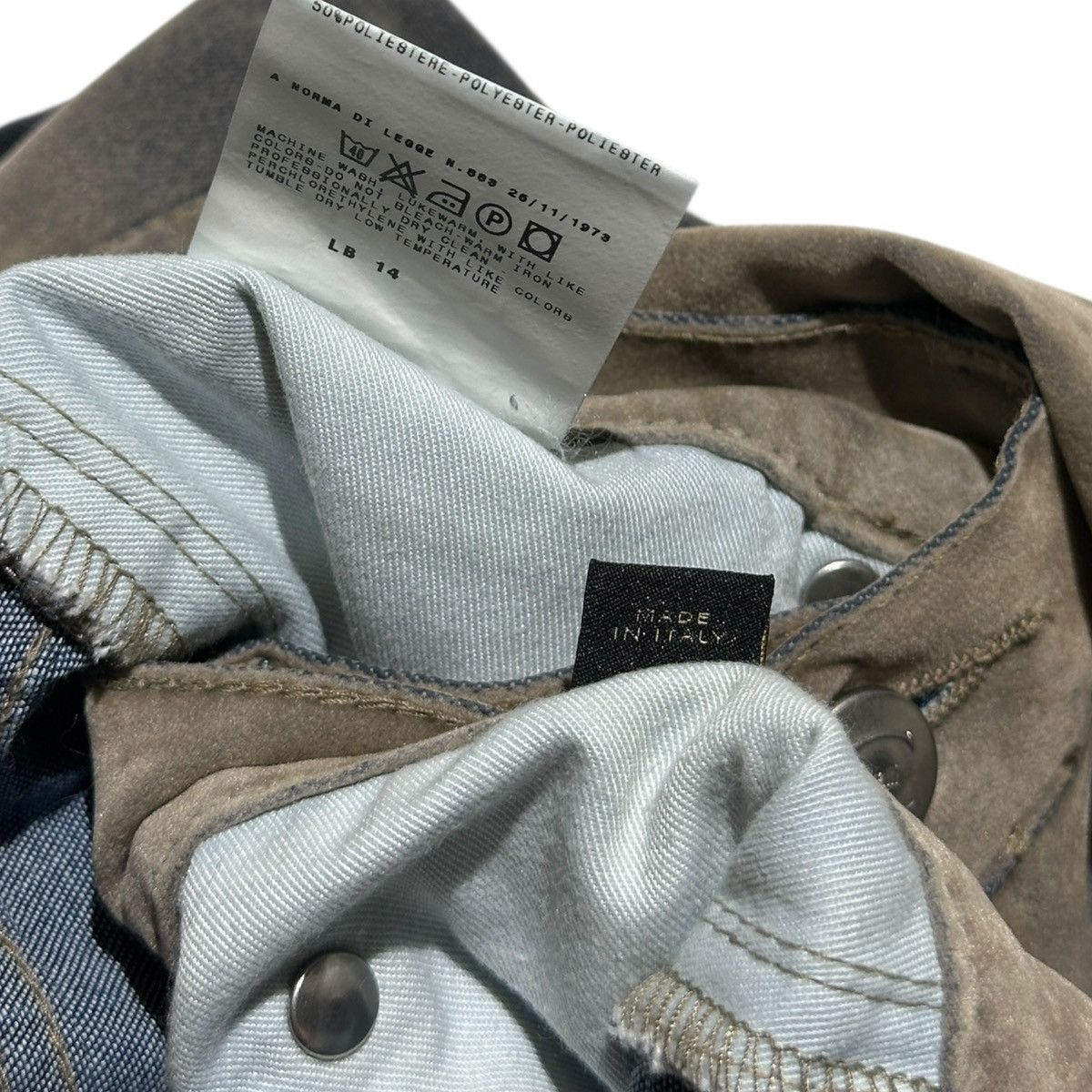 Just Cavalli Archive gradient and a velvet sueded Size 27" / US 4 / IT 40 - 4 Thumbnail