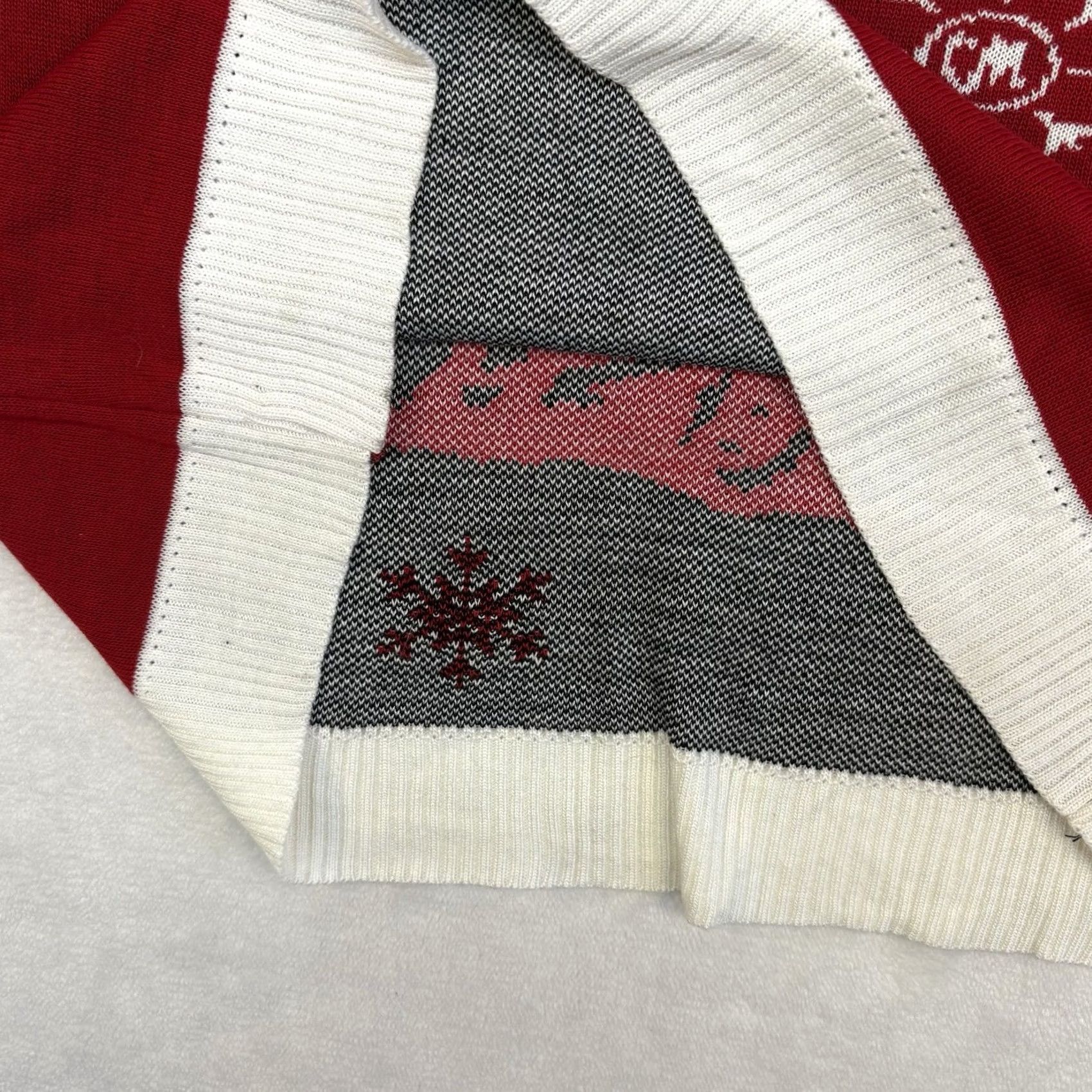 Vintage Captain Morgan The Standing Captain Ugly Christmas Sweater Men’s Size S Red Crew Neck Pullover Acrylic Size US S / EU 44-46 / 1 - 5 Thumbnail