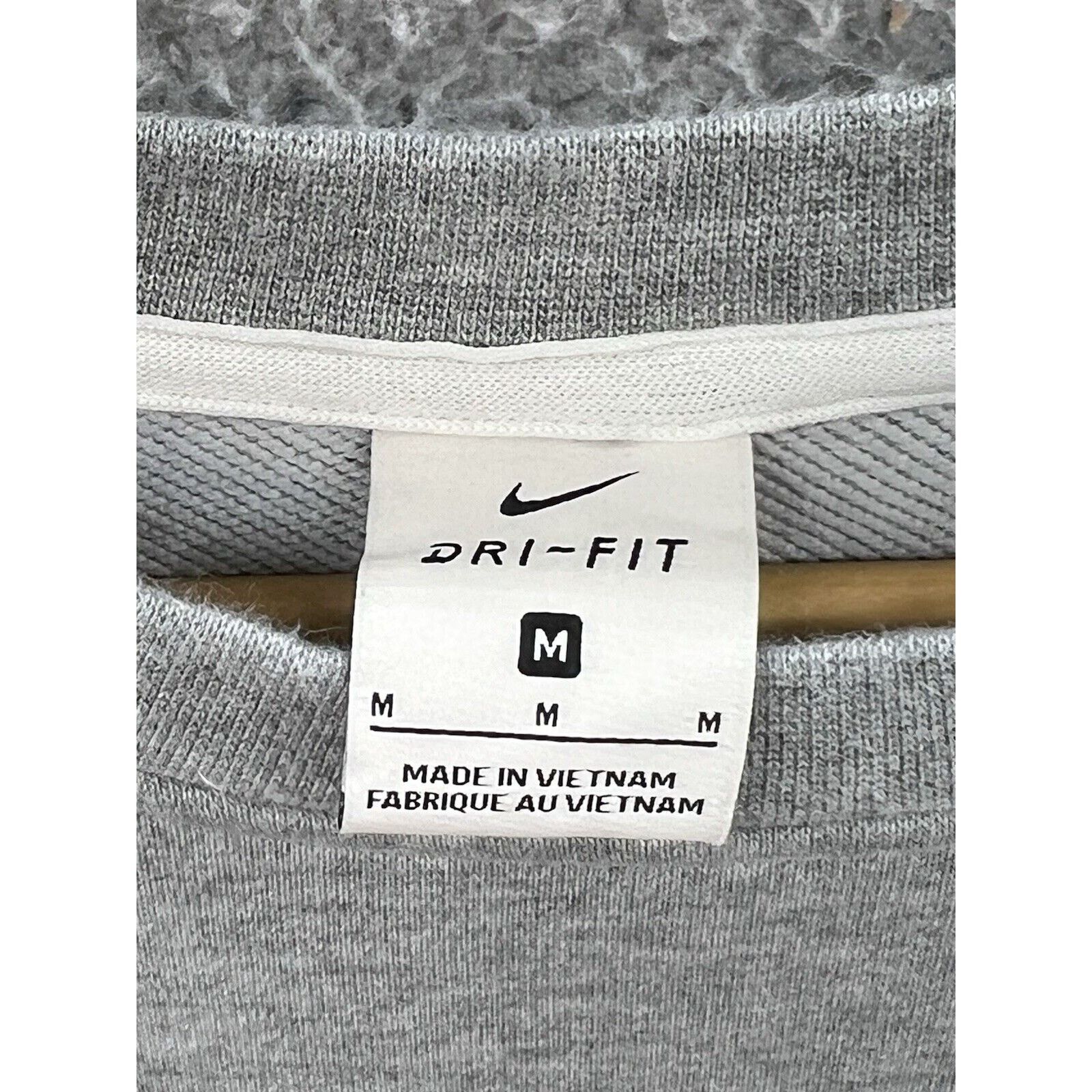 Nike Nike Standard Issue Basketball Gray Sweatshirt CK6358-063 Size US M / EU 48-50 / 2 - 3 Thumbnail