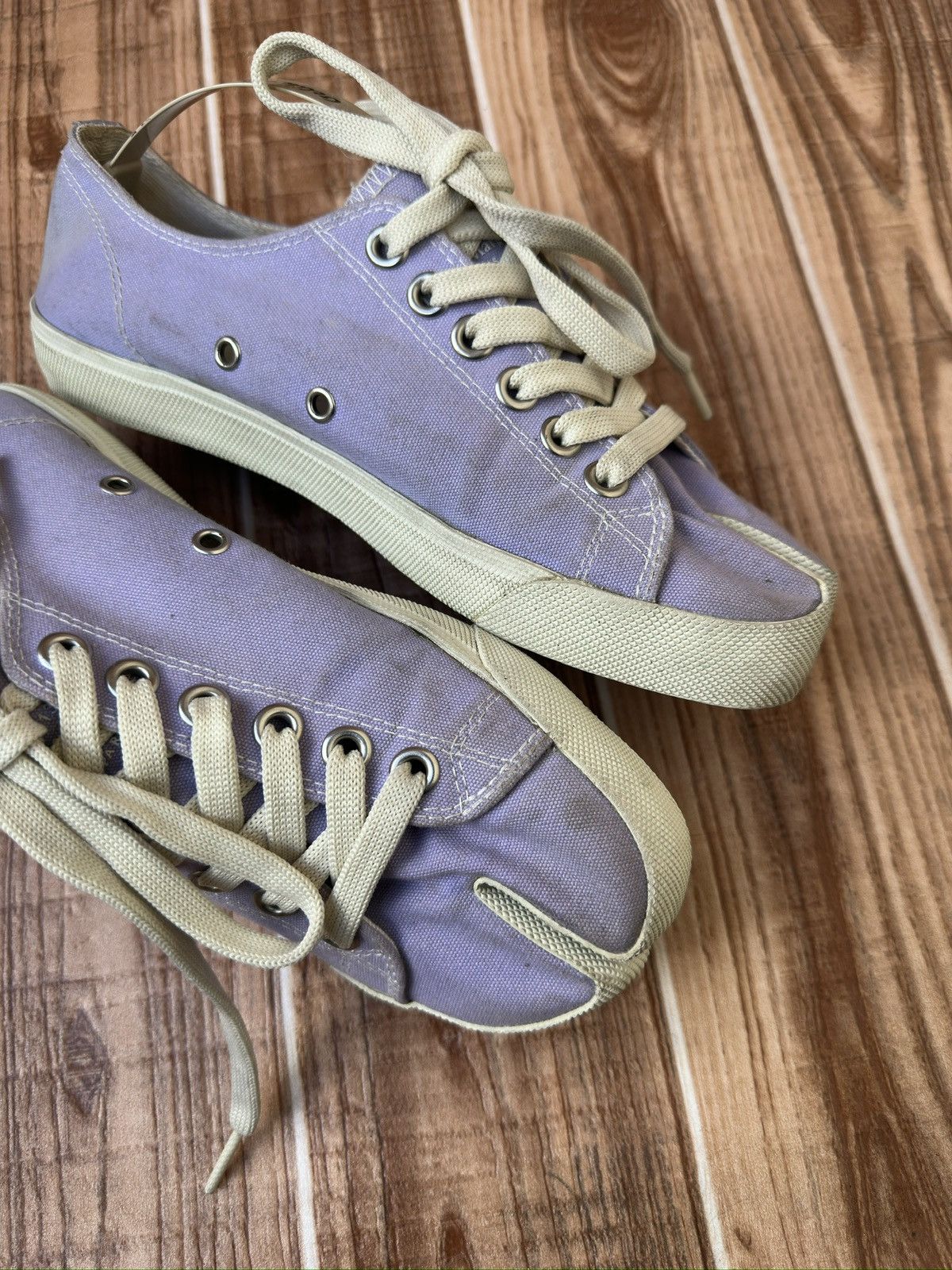 Maison Margiela Maison Martin Margiela TABI Purple Canvas Low Top Sneakers Size US 7.5 / IT 37.5 - 11 Thumbnail