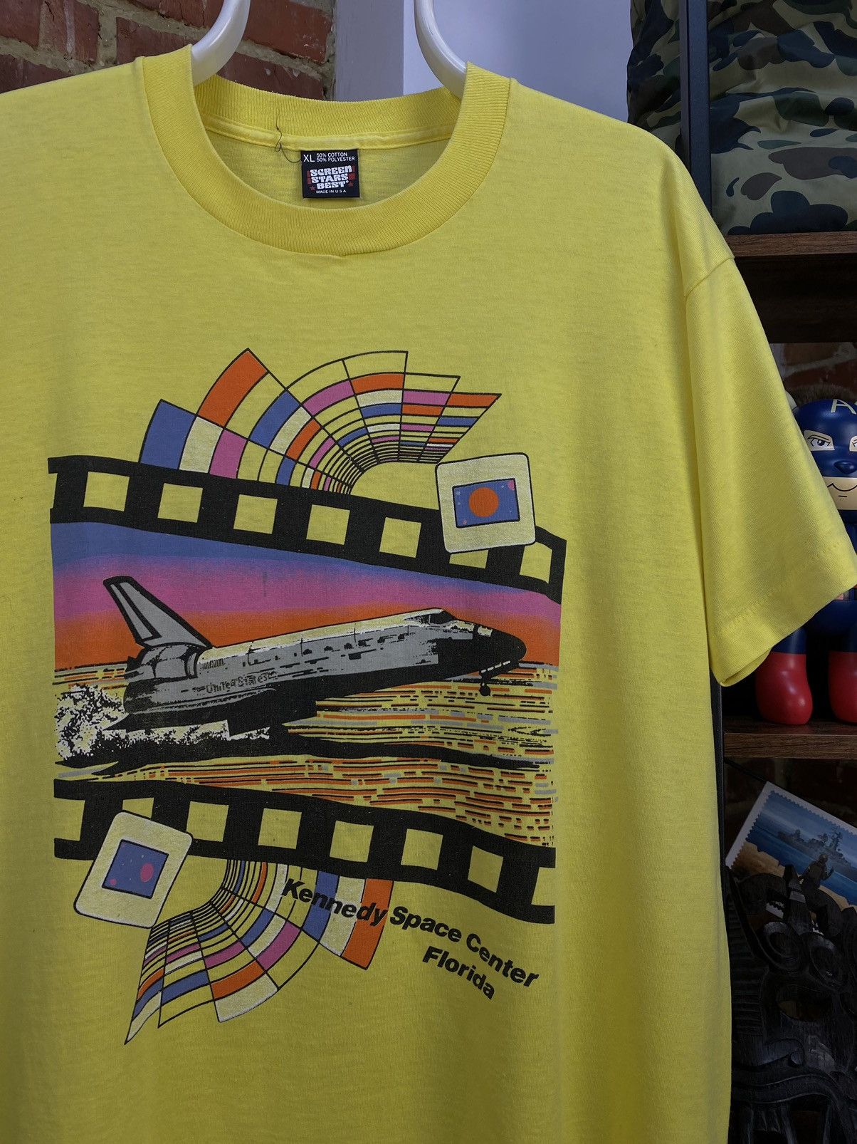 Vintage Vintage Screen Stars Kennedy Space Center Florida T-Shirt Size US XL / EU 56 / 4 - 3 Thumbnail