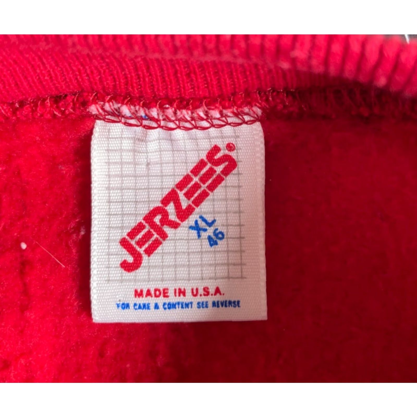 Jerzees VINTAGE Jerzees Sweatshirt Raglan Sleeve Red 90s Fisherman Applique XL Womens Size XL / US 12-14 / IT 48-50 - 3 Thumbnail
