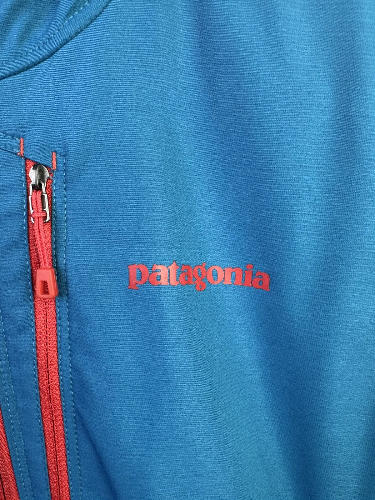 Patagonia Patagonia M's Levitation Hoody Jacket Size US S / EU 44-46 / 1 - 3 Thumbnail