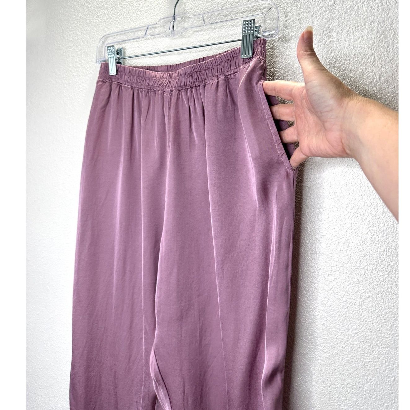 Other Light Purple Shimmer Pocketed Elastic Jogger Pants Small Size 27" / US 4 / IT 40 - 4 Thumbnail