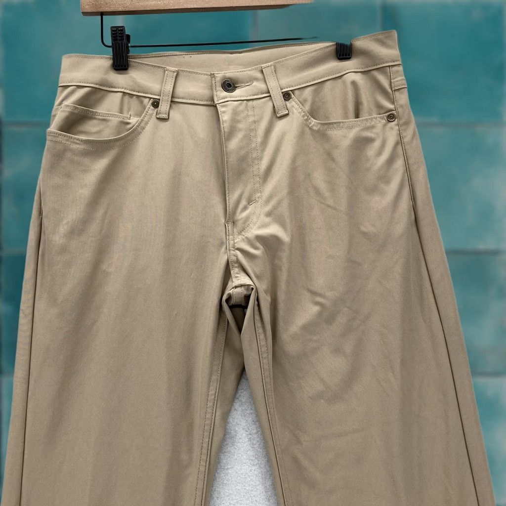 Levi's VINTAGE? No. Levi's 511 Pants Mens 31x30 Khaki Beige Slim Fit Engineered For Movement Size US 31 - 1 Thumbnail