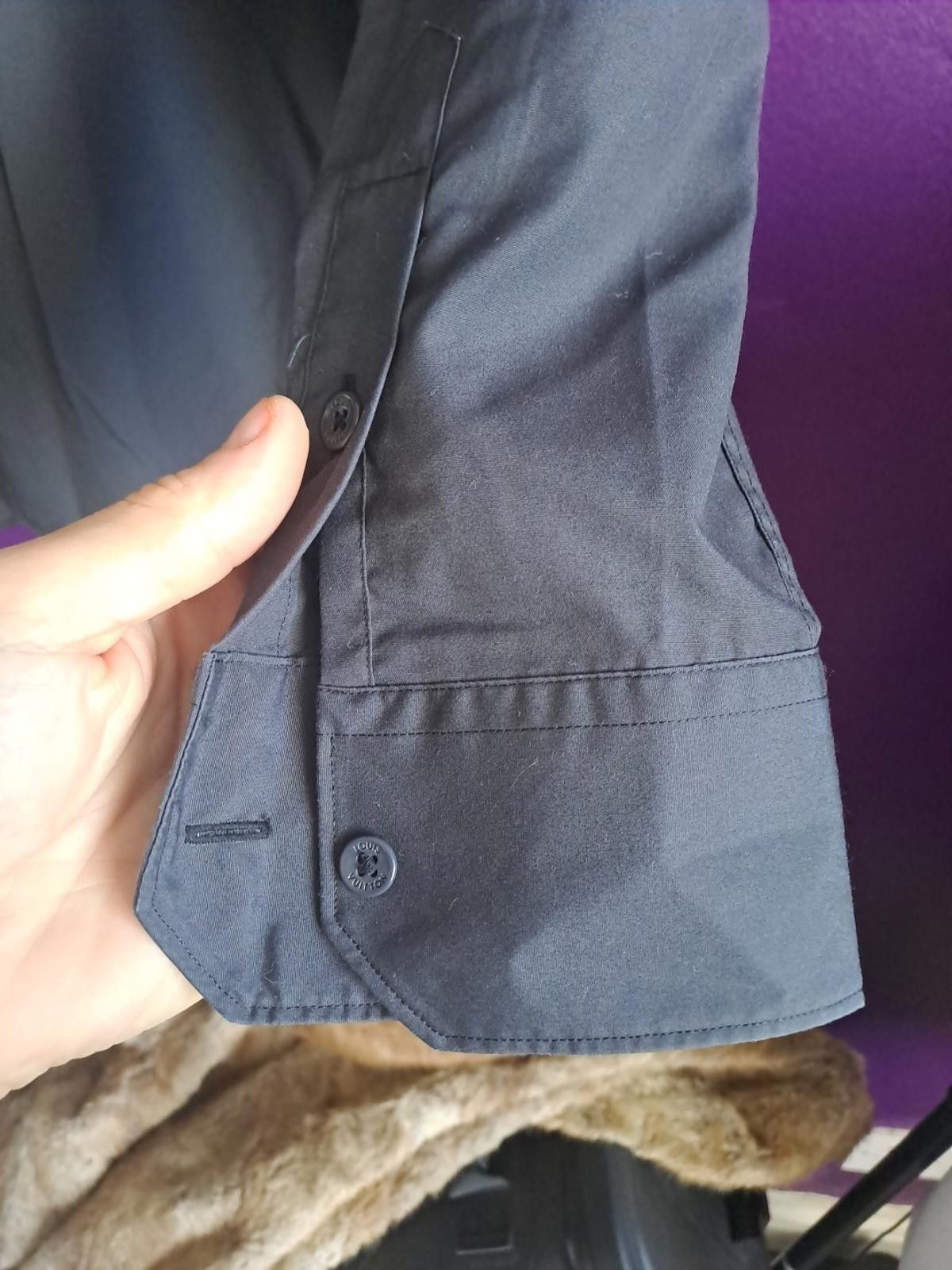 Louis Vuitton Louis Vuitton Uniforms Mens Black Cotton Shirt Size 16.5/43 Size US L / EU 52-54 / 3 - 6 Thumbnail