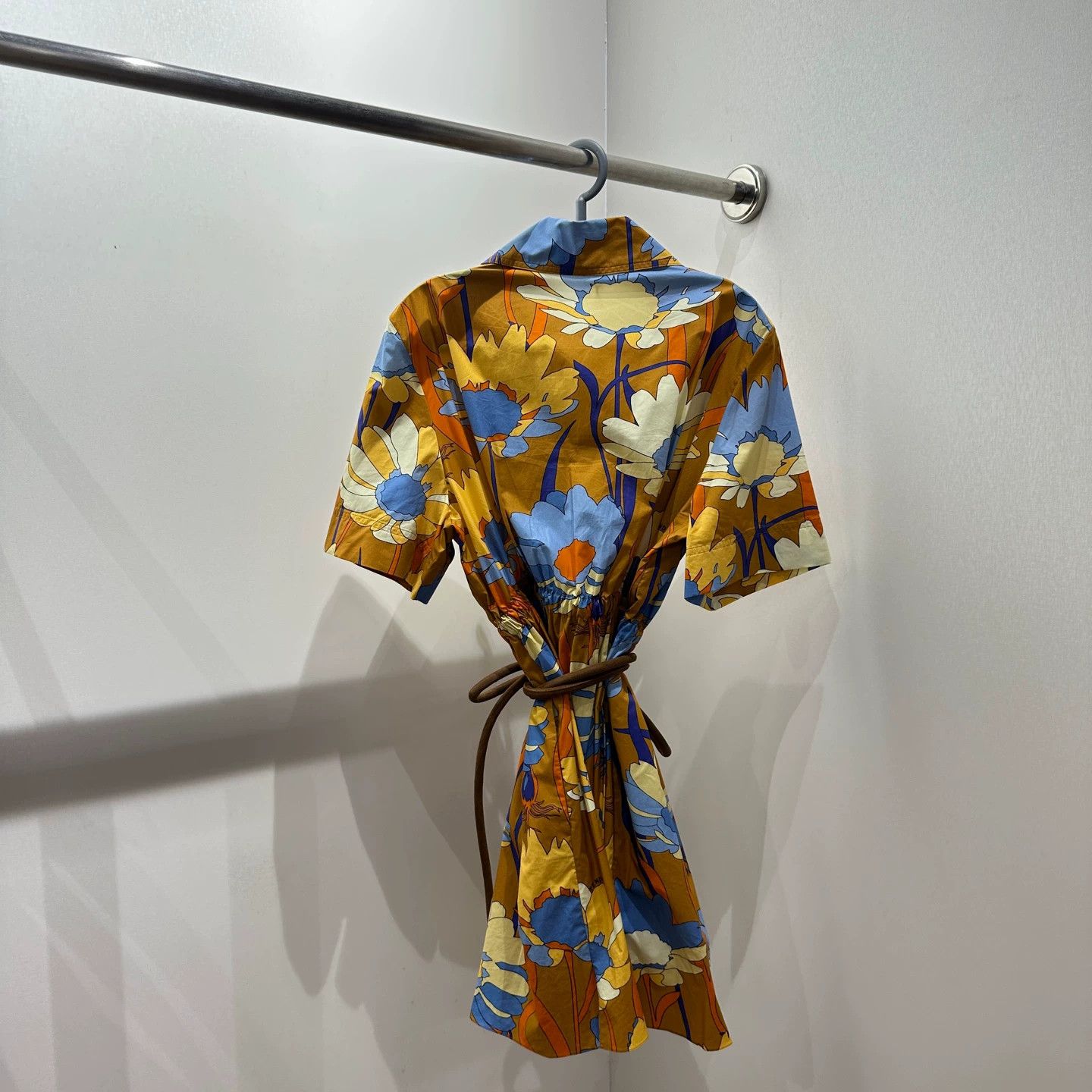 Fendi Fendi apr220 Floral Oil-Pnt Slogan Tie Shirt Dress Size M / US 6-8 / IT 42-44 - 2 Thumbnail