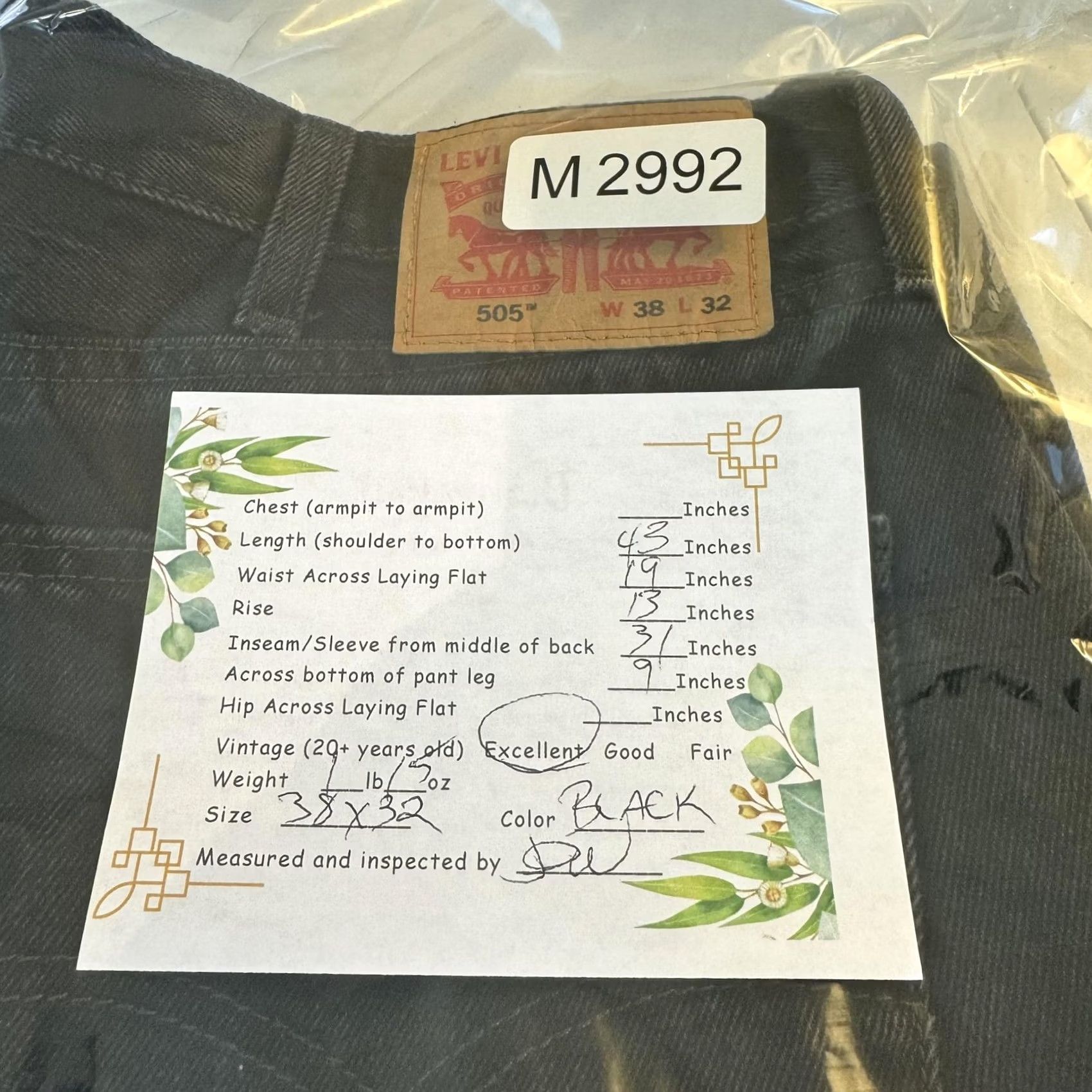 Levi's VINTAGE Levis 505 Jeans Mens 38x32 Black Regular Fit Straight Leg Denim Zip Fly Size US 38 / EU 54 - 8 Thumbnail