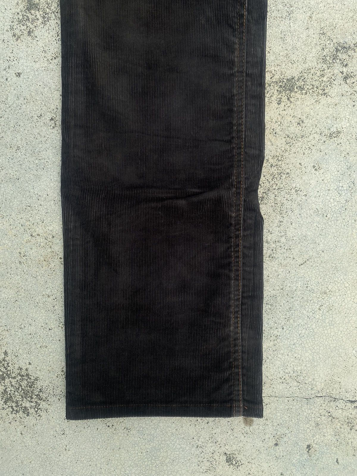 Burberry × Designer × Japanese Brand Burberry Loose Corduroy Pants Size US 32 / EU 48 - 11 Thumbnail