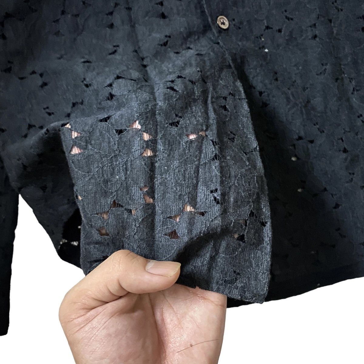 Comme des Garcons 1990's Comme Des Garcons Lace Shirts Size S / US 4 / IT 40 - 9 Thumbnail