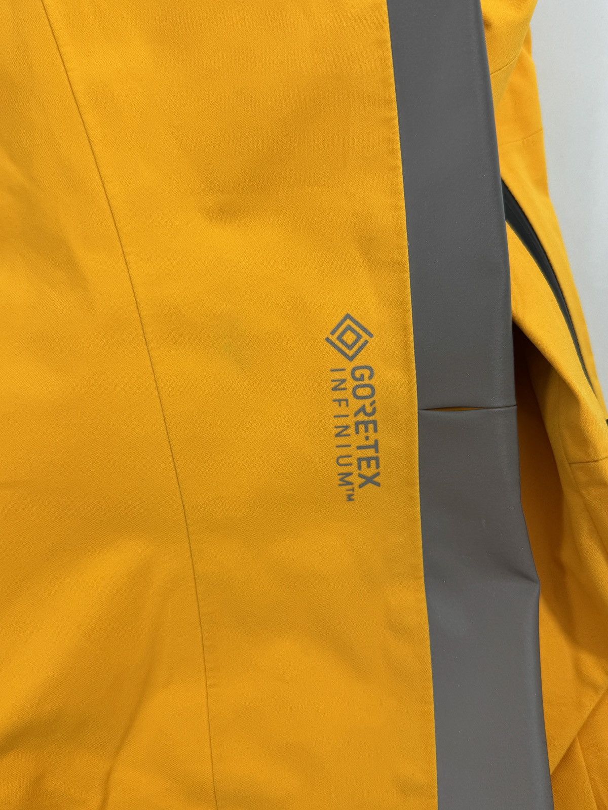 NOCTA × Nike TUNGATEN ALIEN GORE TEX OVERSIZED JACKET (RARE COLOUR-WAY) Size US M / EU 48-50 / 2 - 6 Thumbnail