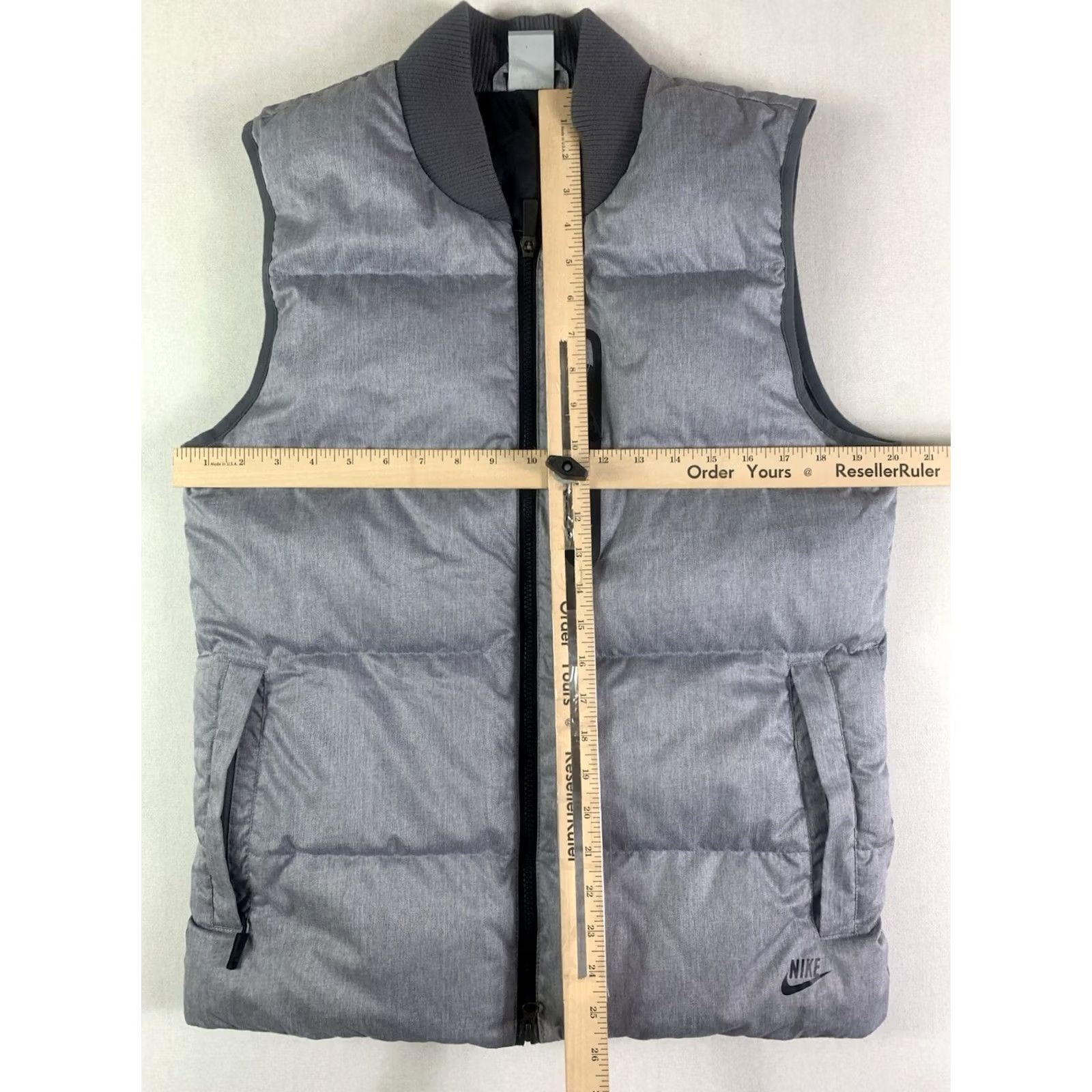 Nike VINTAGE Nike Goose Down Puffer Vest Jacket Men Small Gray 507046-071, Outdoor, Walking, Winter, Zip, Insulated, Pockets, Thermal Size US S / EU 44-46 / 1 - 3 Thumbnail
