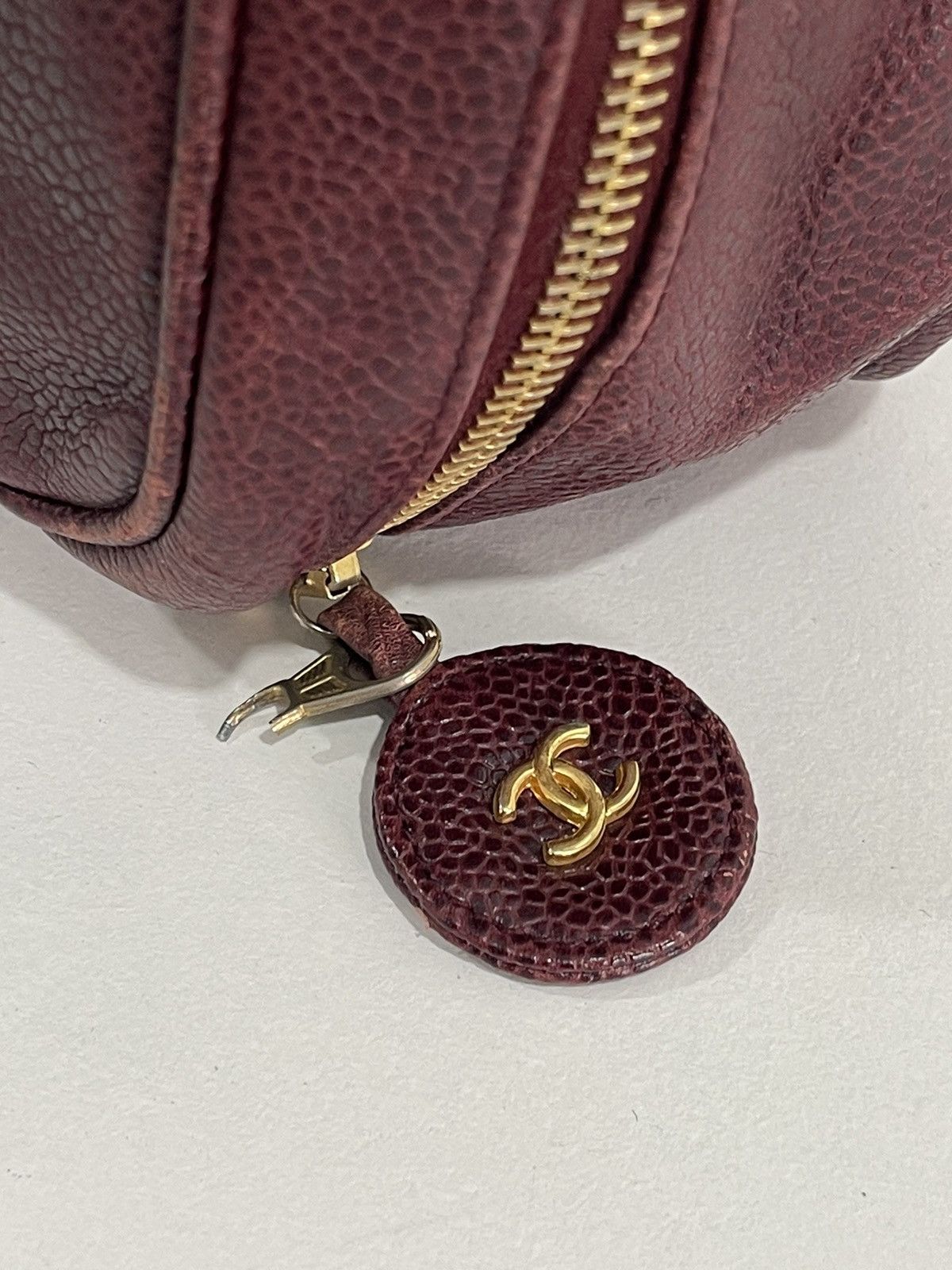 Chanel VINTAGE CHANEL CAVIAR LEATHER CASE COSMETIC BAG Size ONE SIZE - 8 Thumbnail