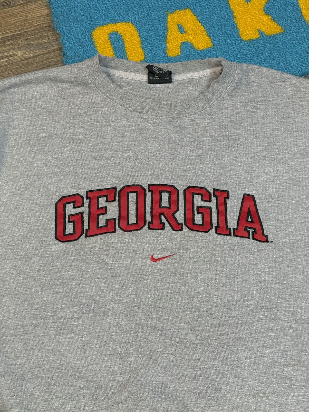 Nike × Vintage Vintage Nike Georgia Big Logo Swoosh Gray Sweatshirt Size US XXL / EU 58 / 5 - 5 Thumbnail