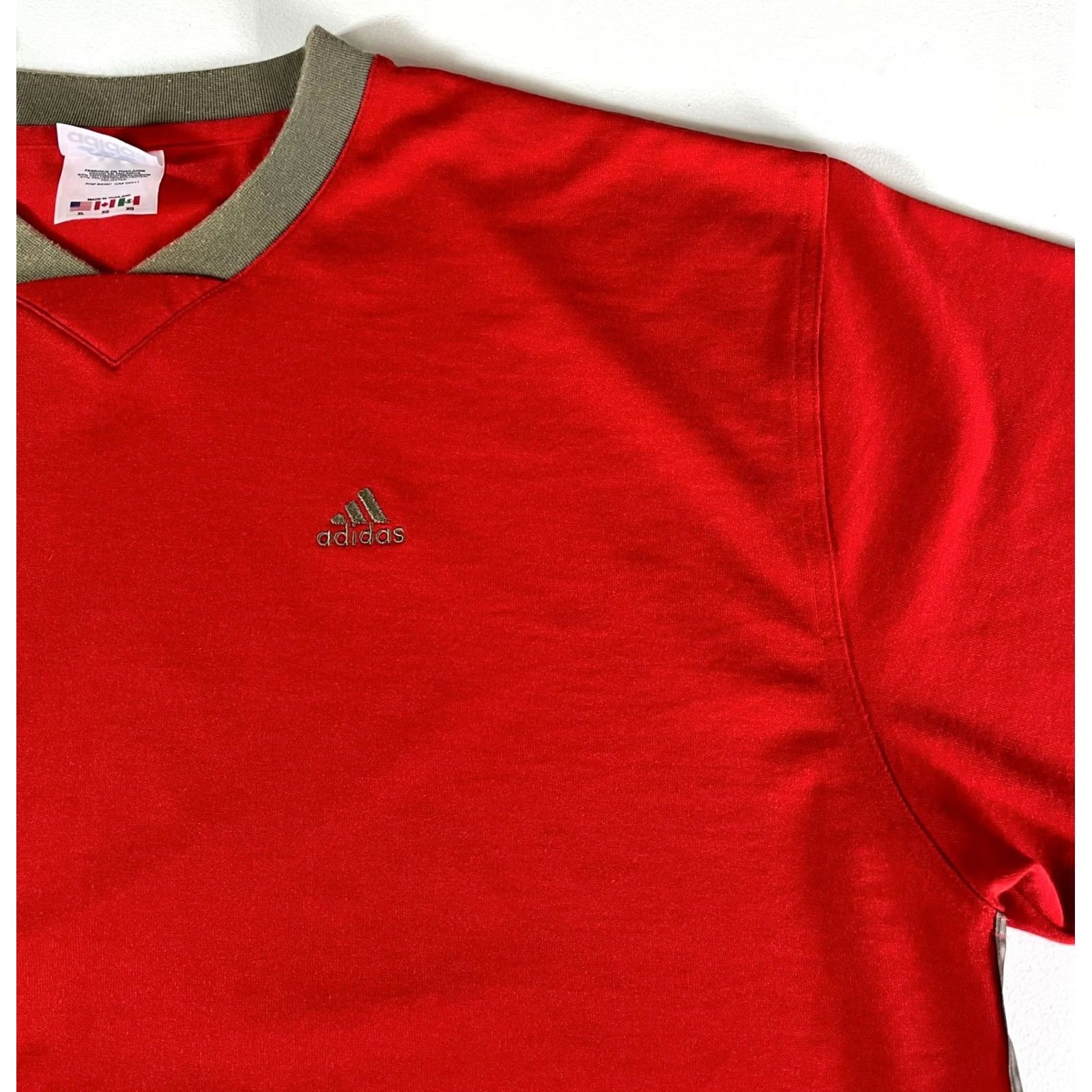 Adidas VINTAGE Adidas Men's 3 Stripes Tee V-Neck Short Sleeve XL Red 90s Logo Shirt Mens Size US XL / EU 56 / 4 - 5 Thumbnail
