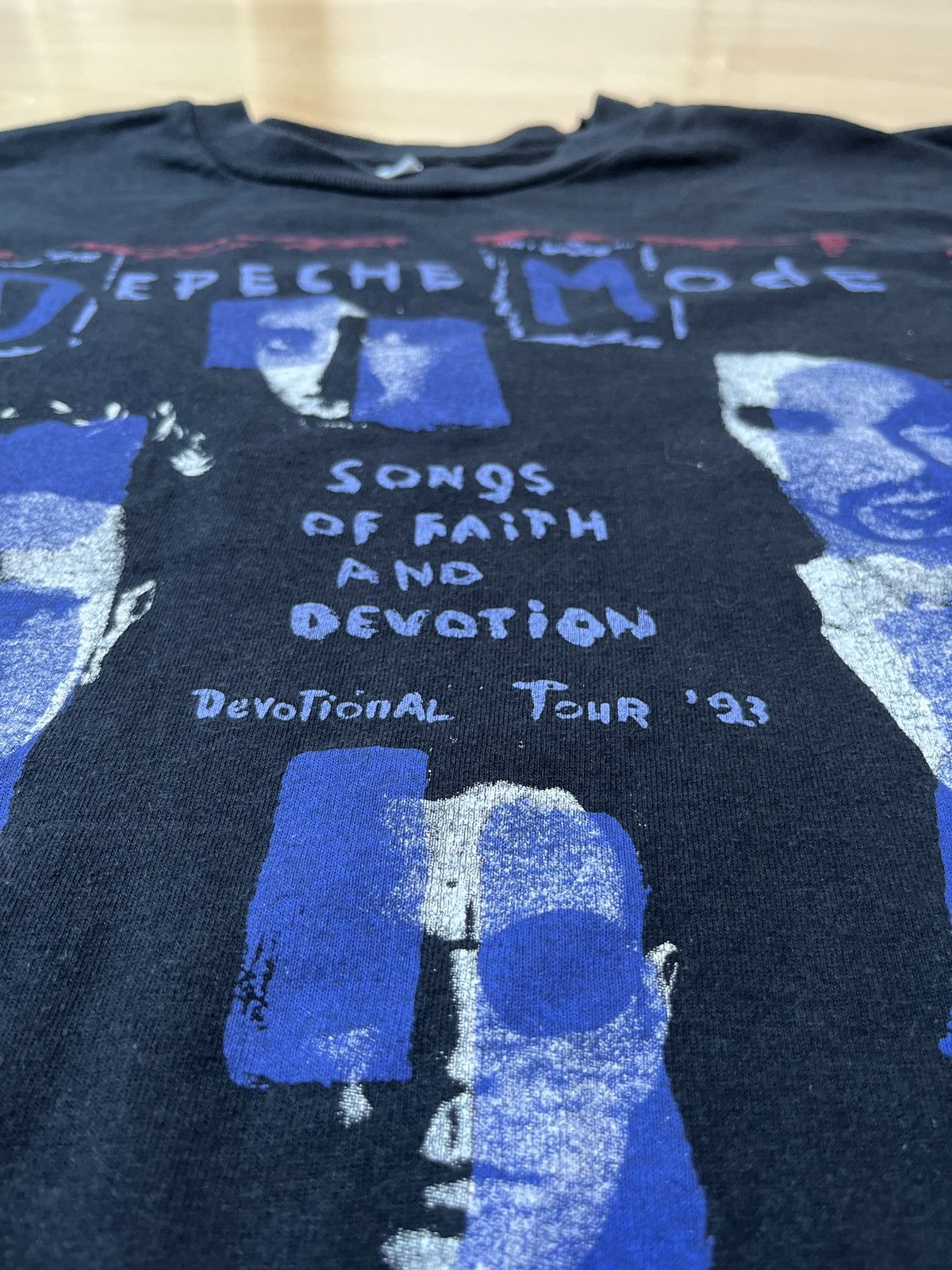 Band Tees Depeche Mode devotional tour tee Size US XL / EU 56 / 4 - 3 Thumbnail