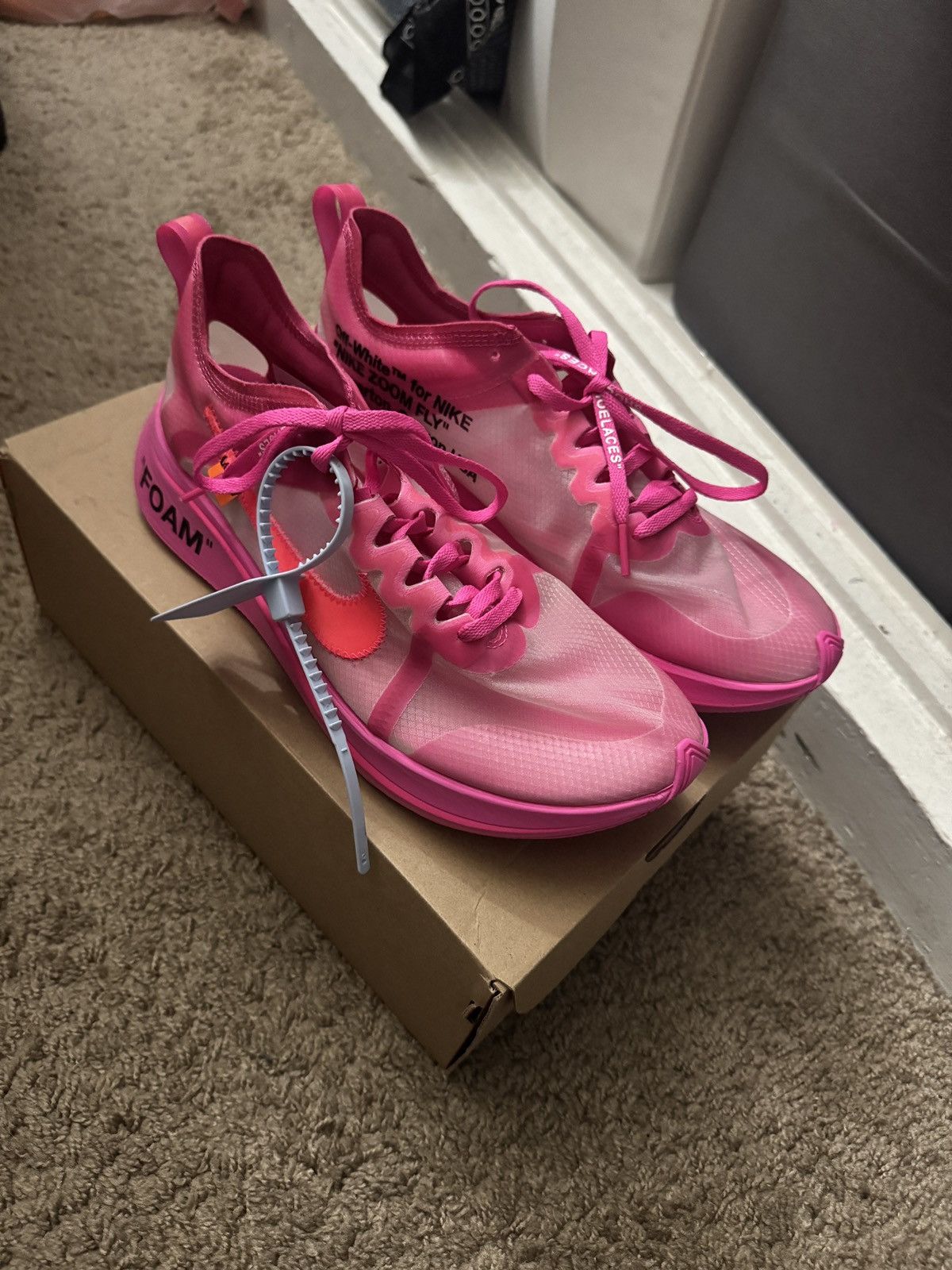 Nike x Off-White Zoom Flys Pink
