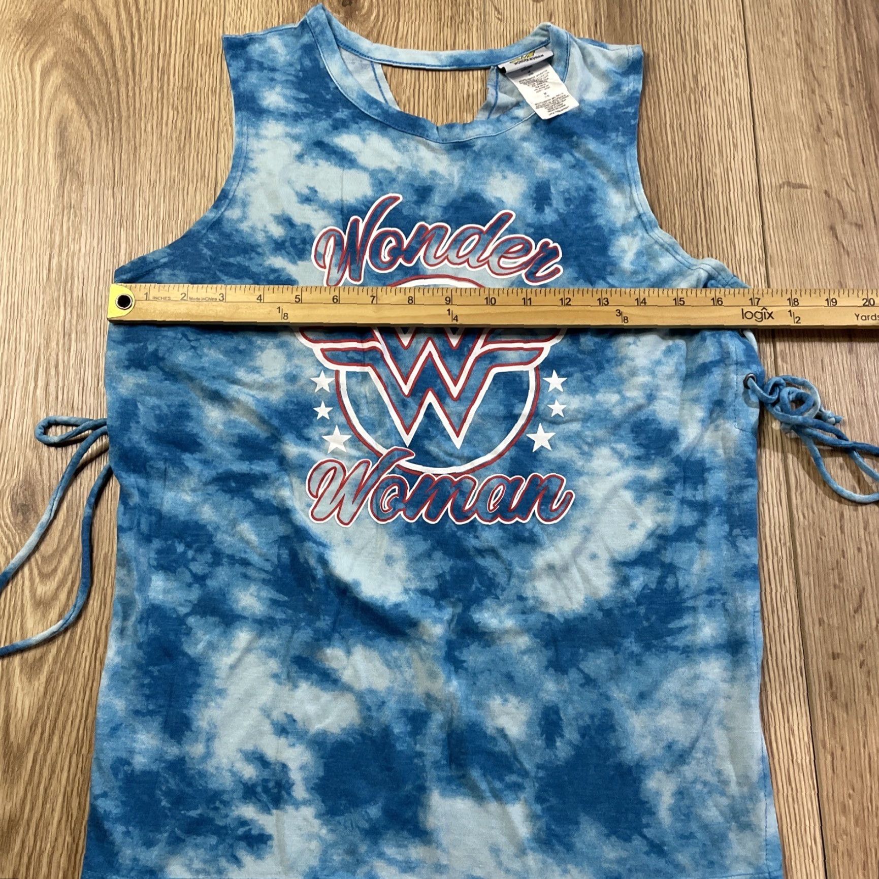 DC Comics DC Comics Wonder Woman Logo Tank Top Shirt Juniors Size M Womens Sleeveless Blue Knit 50% Cotton 50% Polyester Logo Graphic Tee Size M / US 6-8 / IT 42-44 - 4 Thumbnail