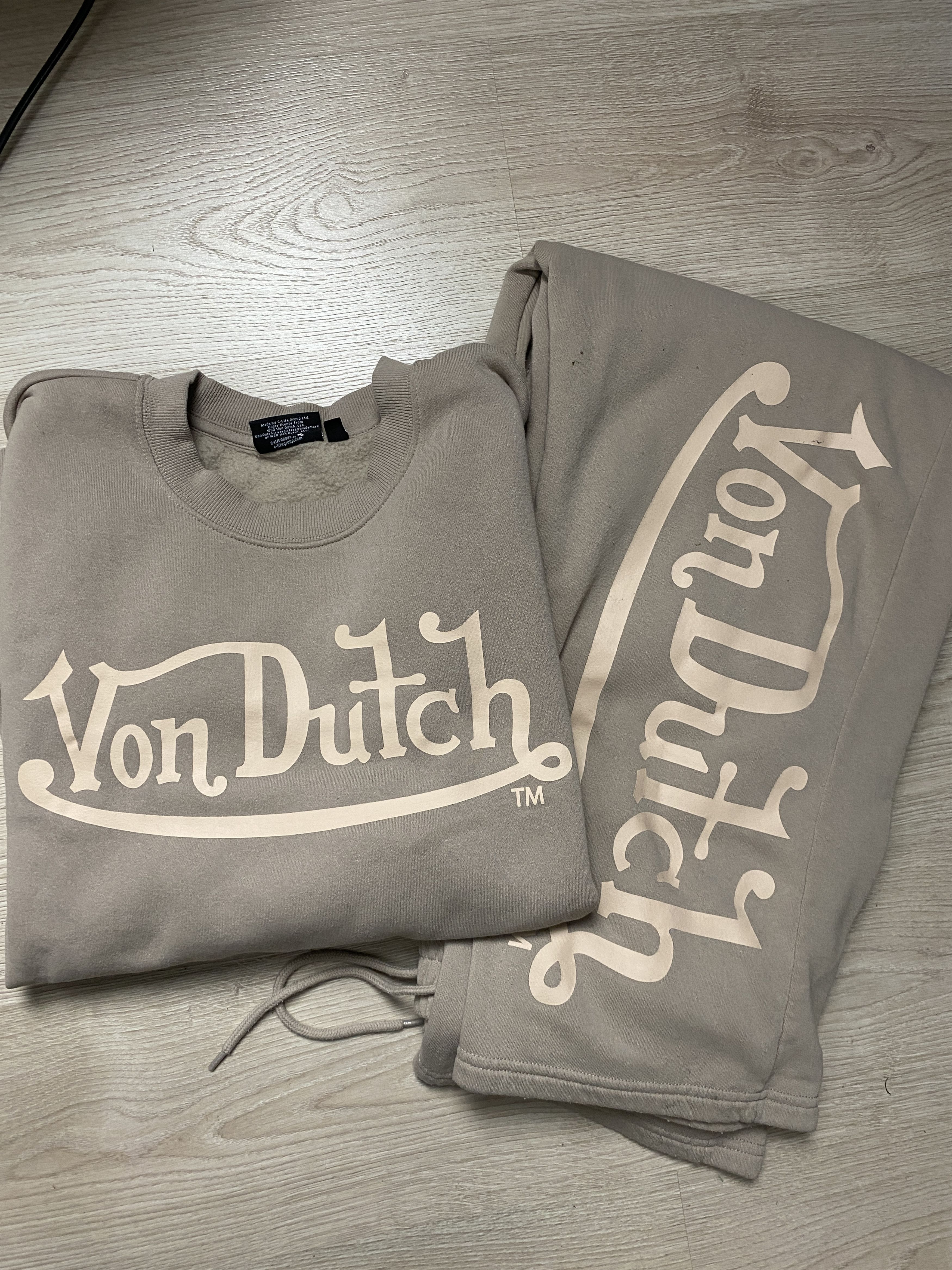 Von Dutch Von Dutch SET sweatpants sweatshirt big logo Size US L / EU 52-54 / 3 - 1 Thumbnail