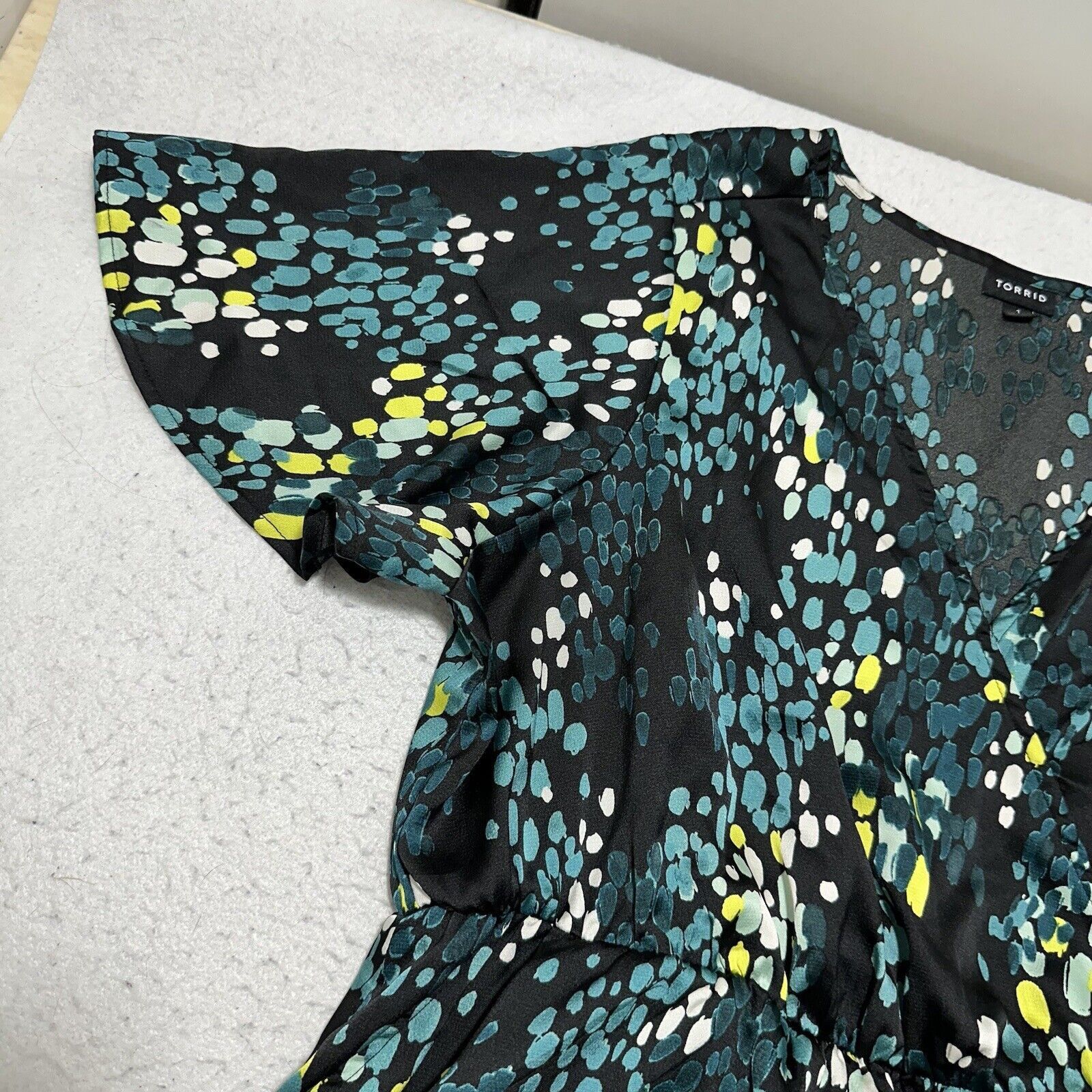 Other Torrid 1X 14-16 Midi Bubble Charm Flutter Sleeve Wrap Dress Size XL / US 12-14 / IT 48-50 - 7 Thumbnail
