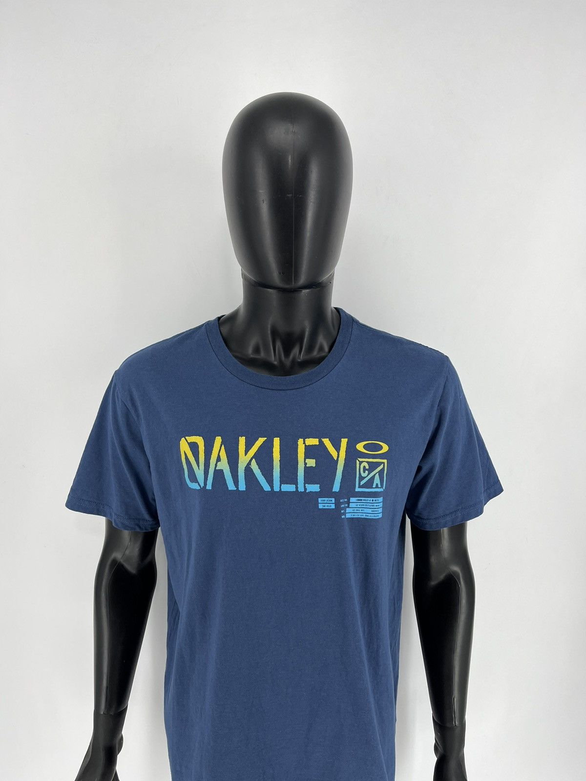 Japanese Brand × Oakley Vintage 90s Oakley Software Big Logo T-shirts Outdoor Life Size US L / EU 52-54 / 3 - 5 Thumbnail