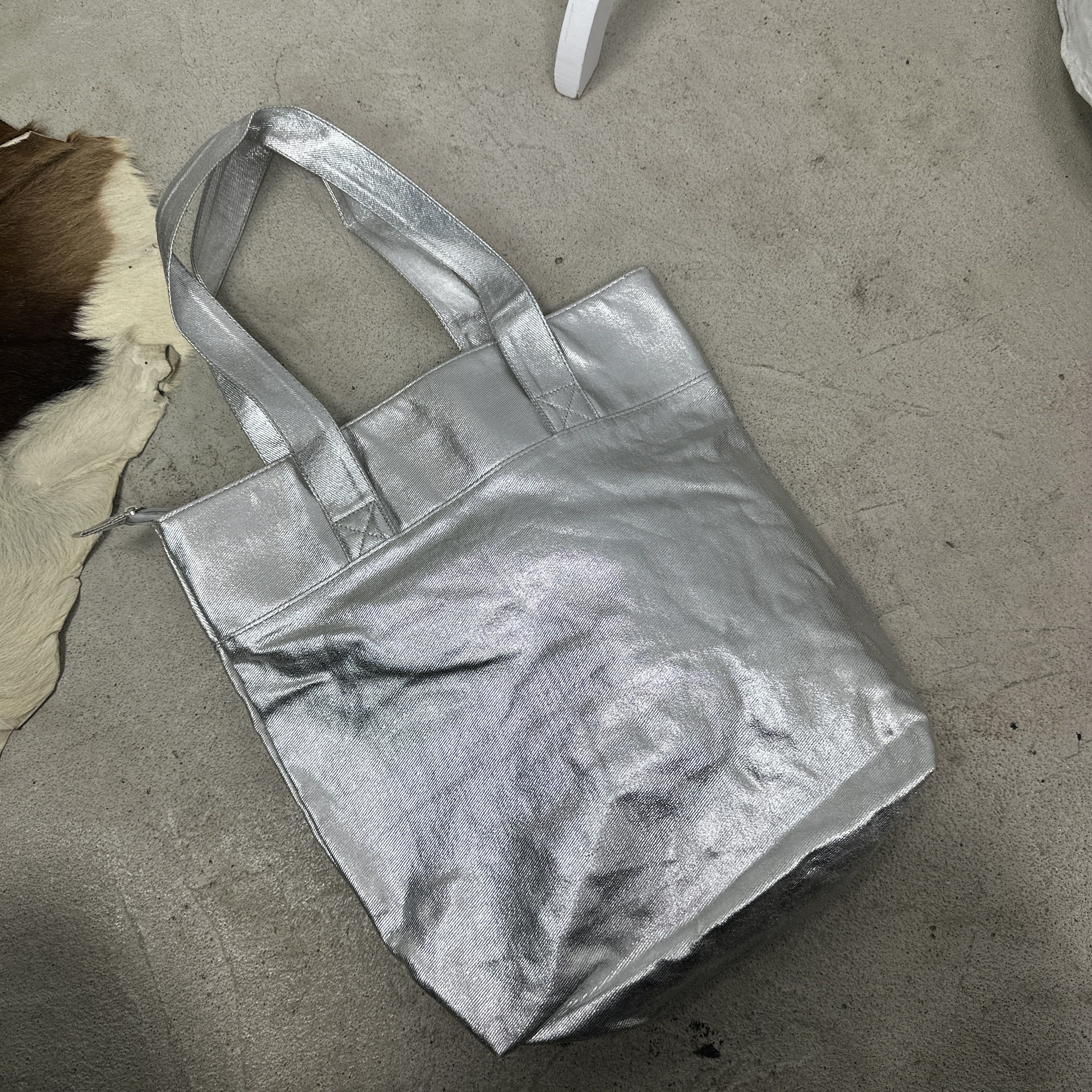 Ed Hardy Vintage Avant Garde Grunge Ed Hardy Silver Chrome Bag 00s Size ONE SIZE - 6 Thumbnail