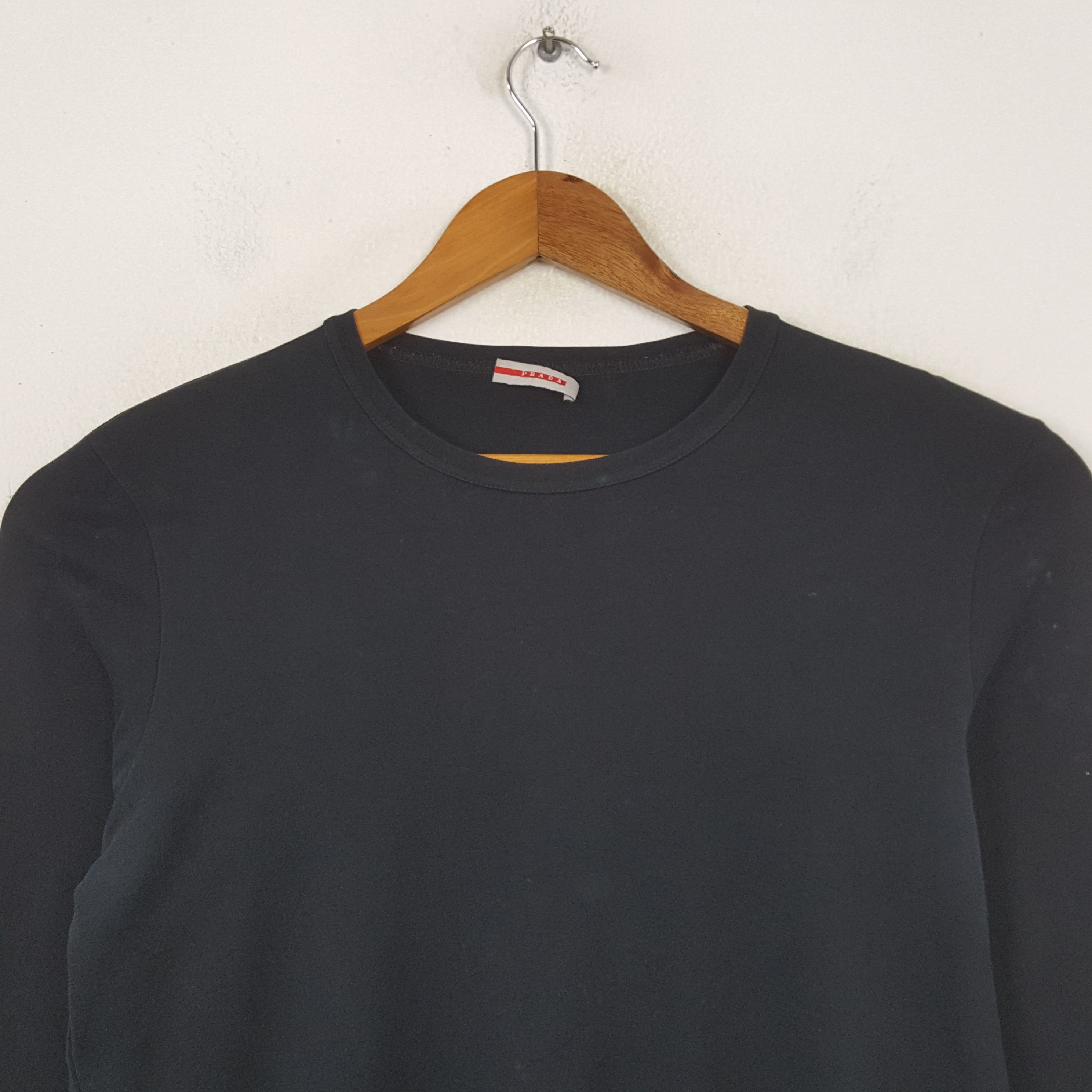 Prada Vintage Prada Luxury Fashion Brand Long Sleeve T-shirt RR13 Size US M / EU 48-50 / 2 - 2 Thumbnail