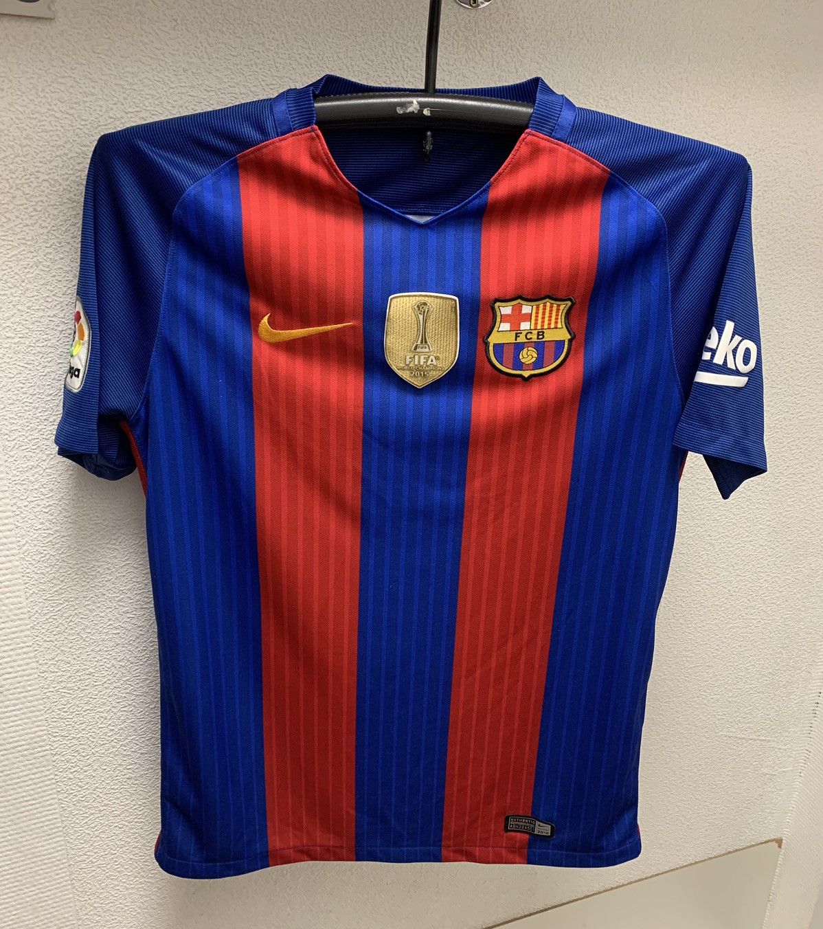 Nike Barcelona Nike soccer jersey world championship 2015 M size Size US M / EU 48-50 / 2 - 1 Thumbnail