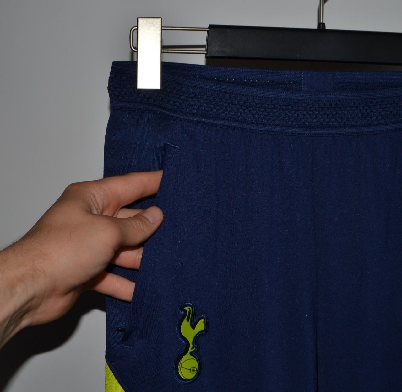 Nike Nike Tottenham Hotspur FC Strike Soccer Pants Jogger Size S Size US 30 / EU 46 - 7 Thumbnail