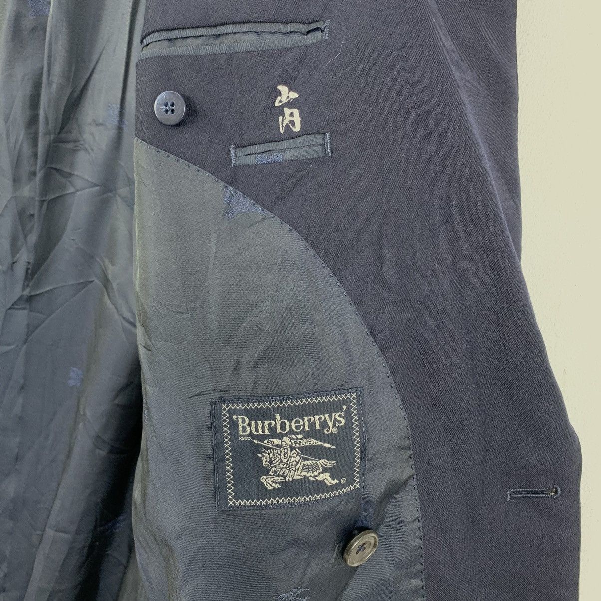 Burberry Vintage 90s BURBERRYS LONDON Tasmania Wool Plain Wool Coat Size US M / EU 48-50 / 2 - 5 Thumbnail