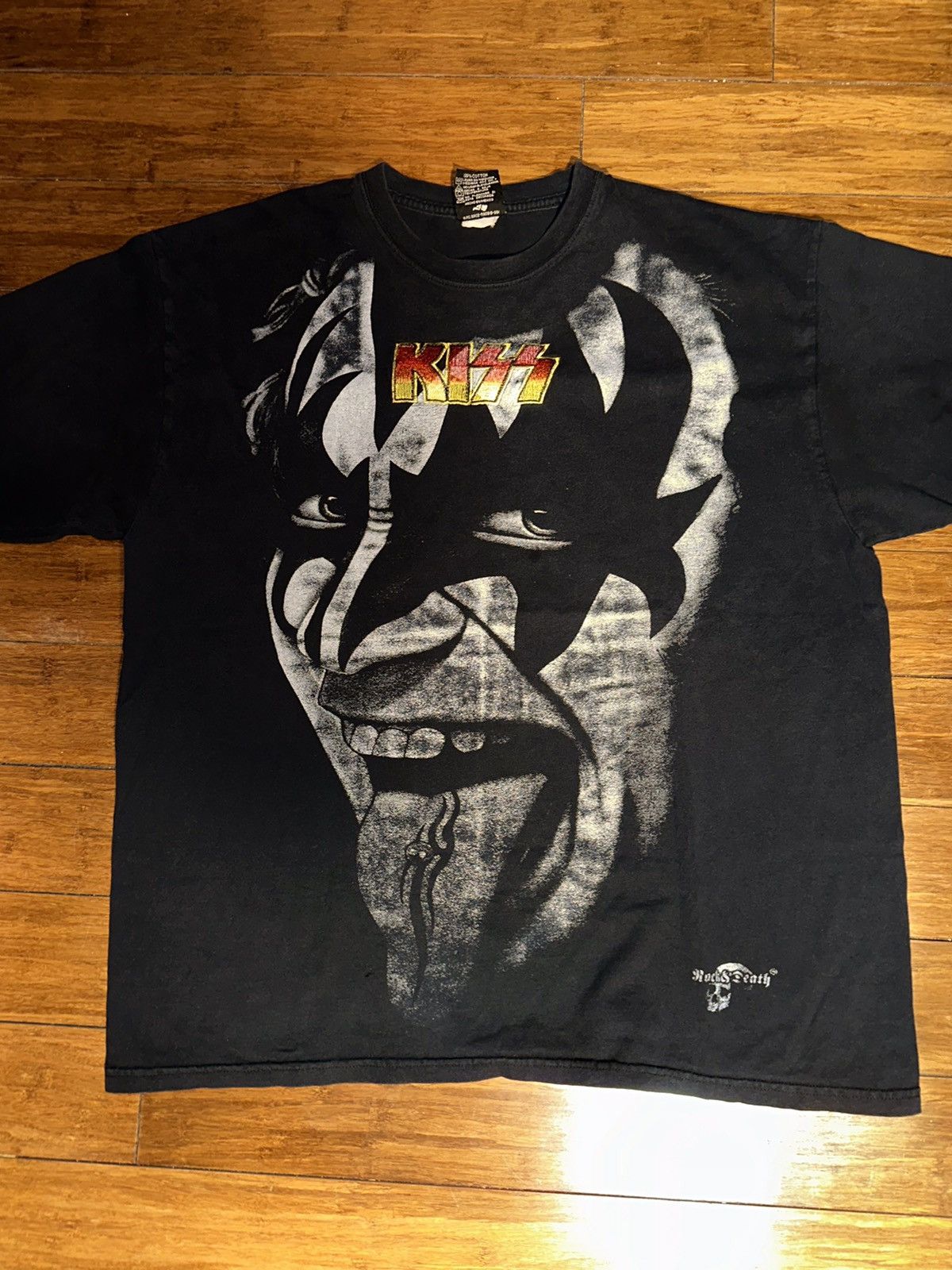Band Tees Vintage rock and death kiss t shirt Size US XL / EU 56 / 4 - 1 Thumbnail