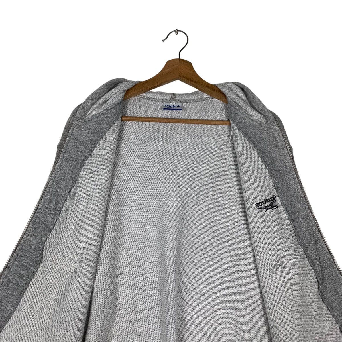 Reebok REEBOK Small Logo Zipper Hoodie Sweatshirt #1341-C60 Size US S / EU 44-46 / 1 - 14 Thumbnail