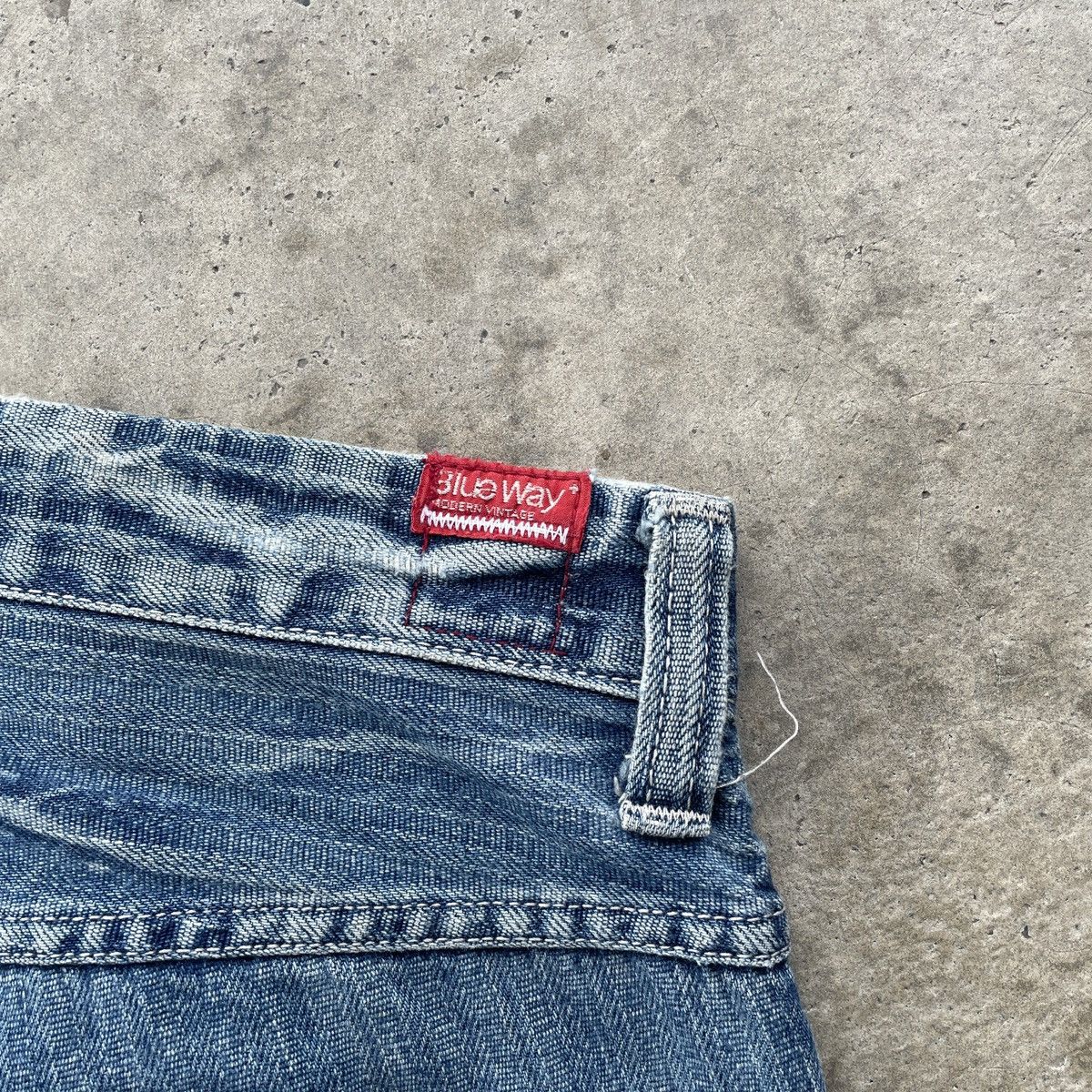 Japanese Brand × Jean W30 Vintage Japan Faded HBT Distressed Jeans Pants Denim Size US 30 / EU 46 - 9 Thumbnail