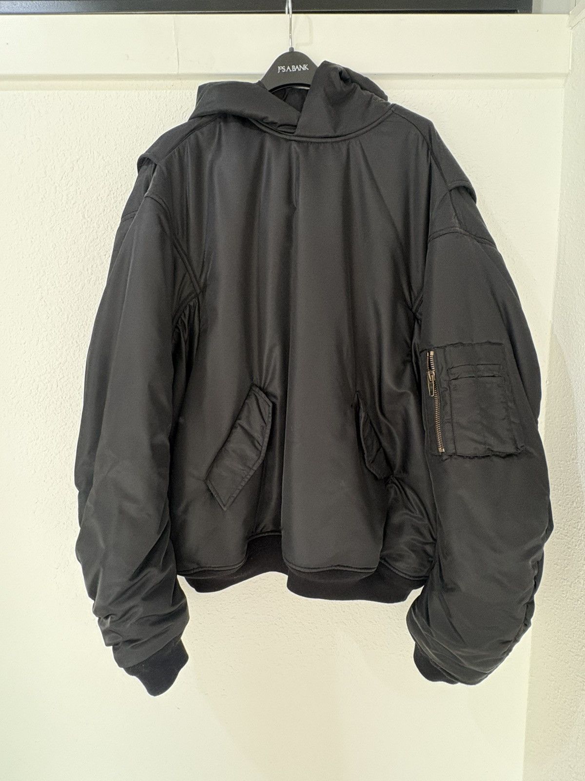 Balenciaga Balenciaga Bomber Pull-Over Size US L / EU 52-54 / 3 - 8 Thumbnail
