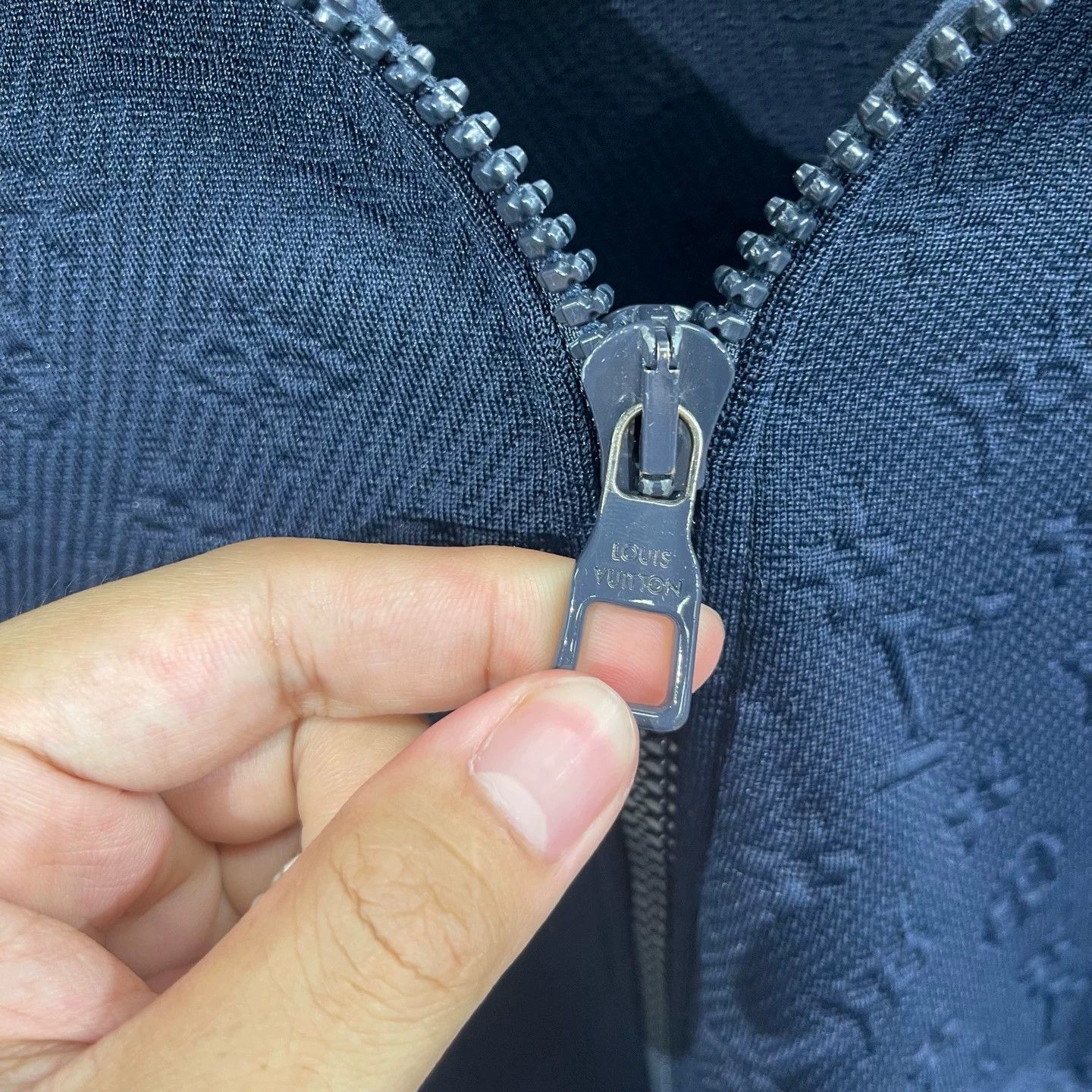 Louis Vuitton Louis Vuitton navy monogram embossed jacket L 99 New Size US L / EU 52-54 / 3 - 5 Thumbnail